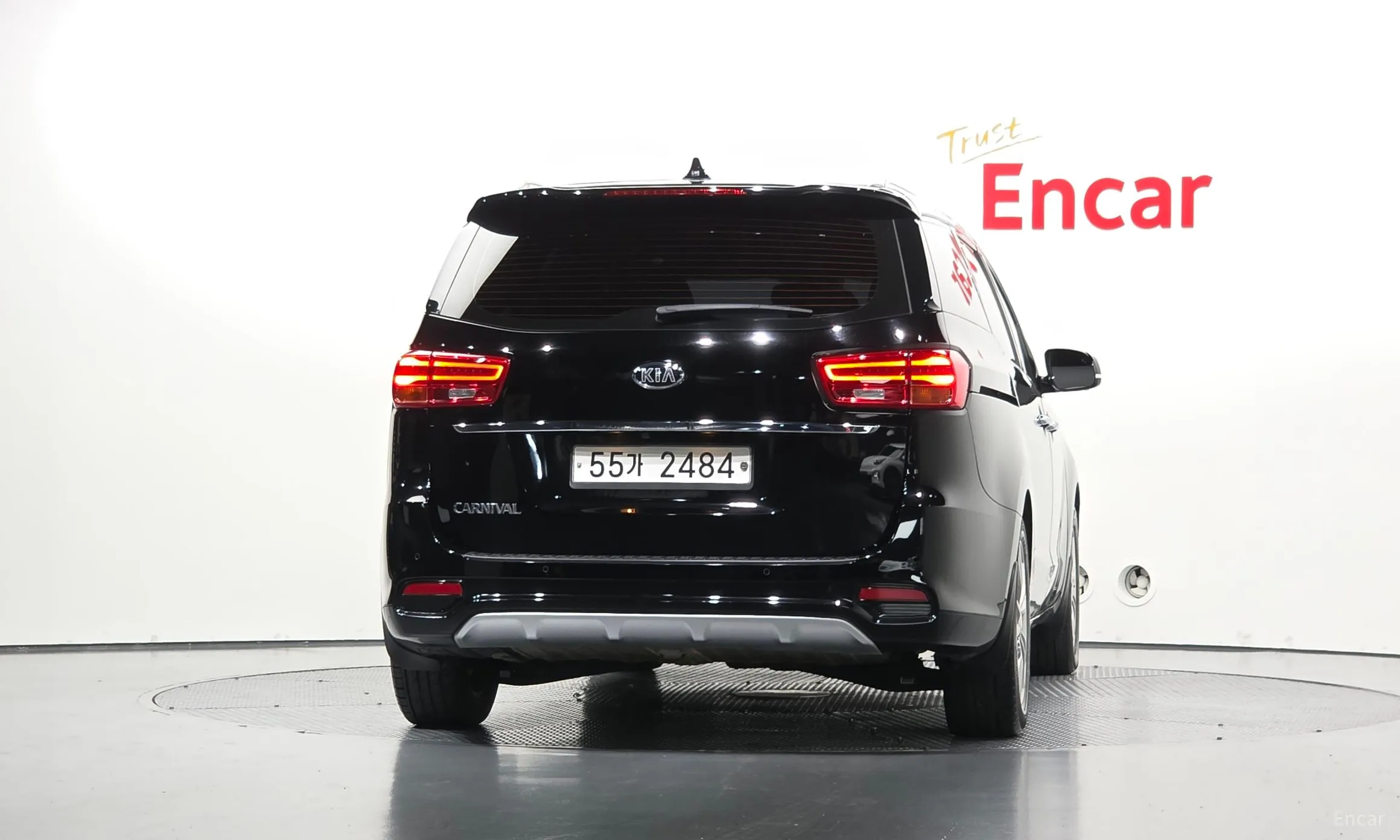 Kia Carnival превью 4