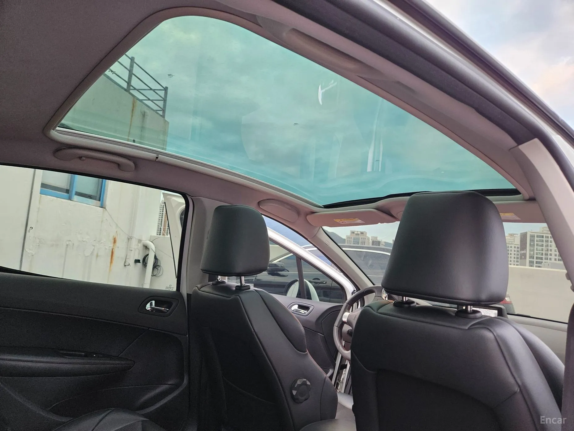 Peugeot 308 превью 15