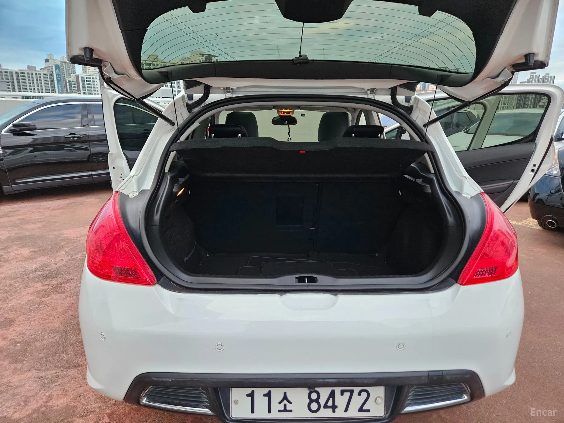 Peugeot 308 превью 16