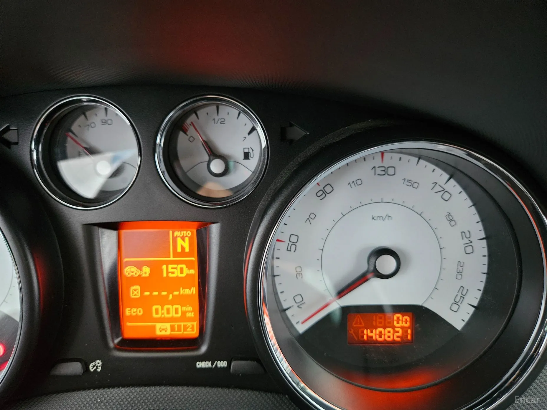 Peugeot 308 превью 18