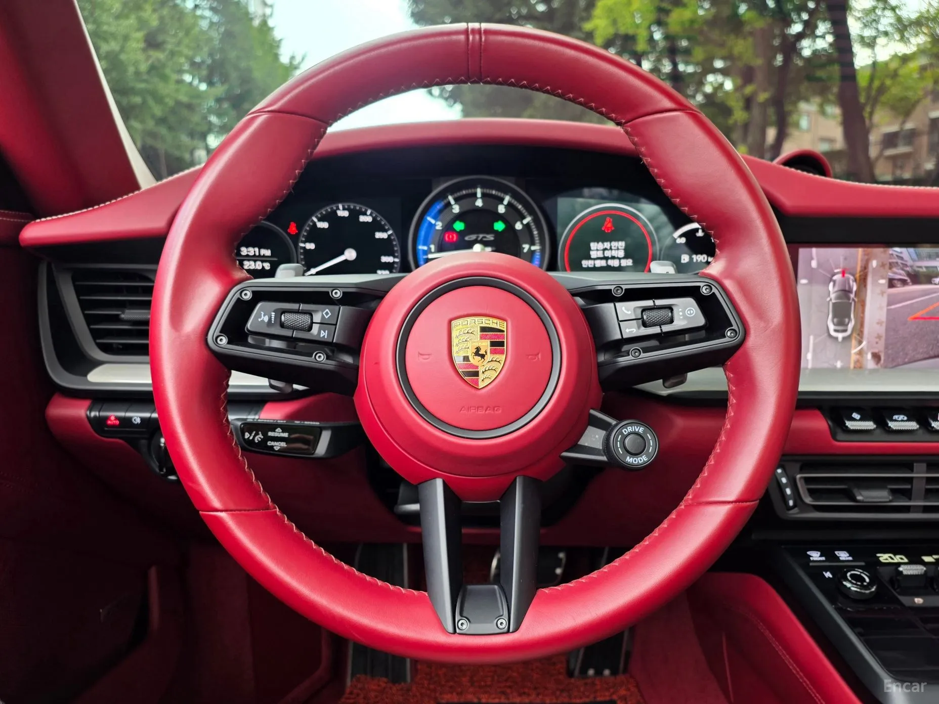 Porsche 911 (992) превью 16