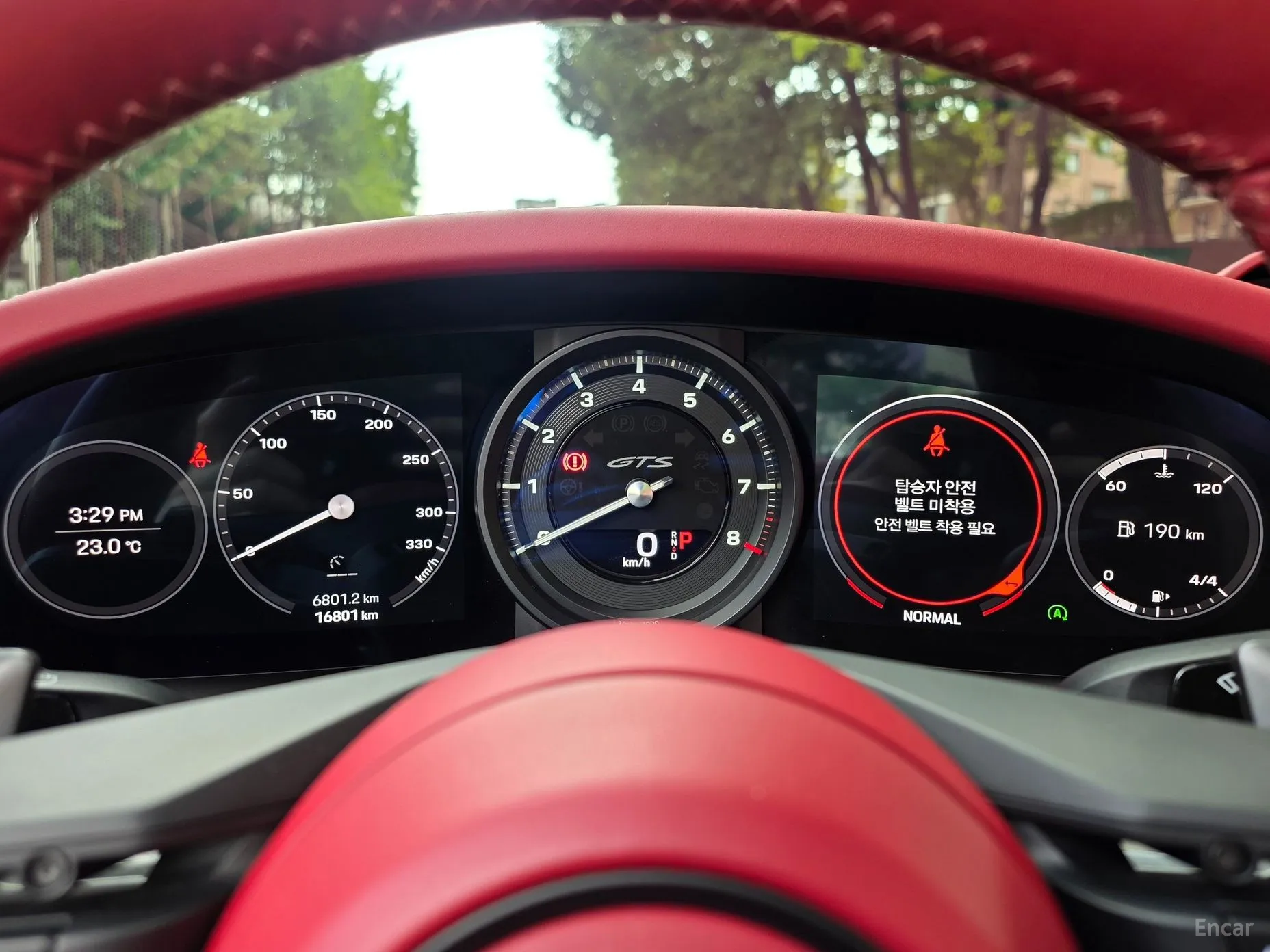 Porsche 911 (992) превью 8