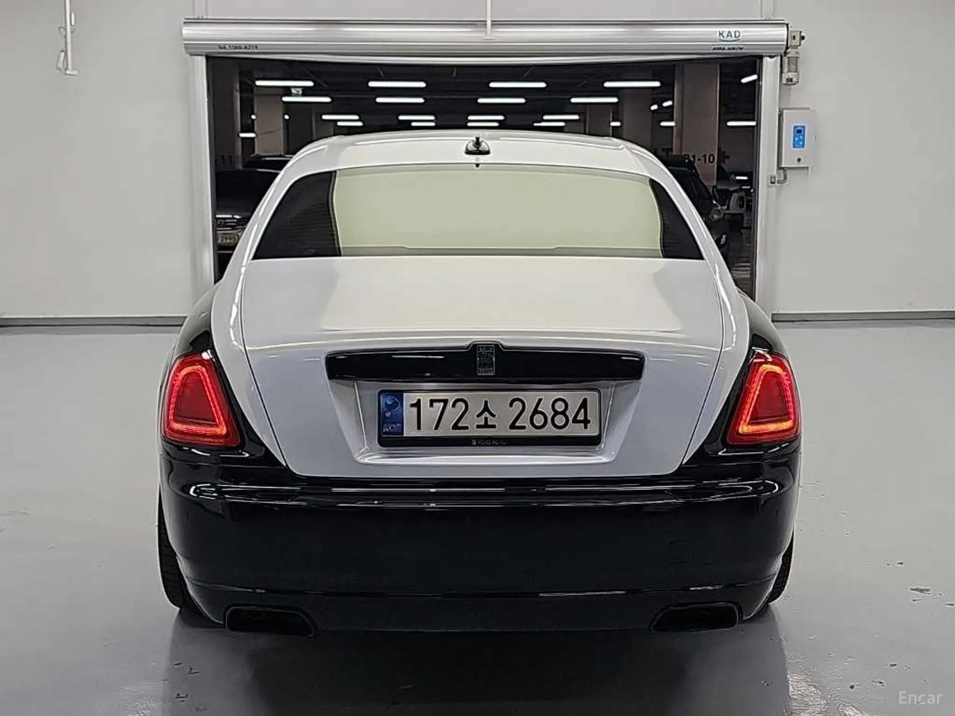 Rolls-Royce Ghost превью 2