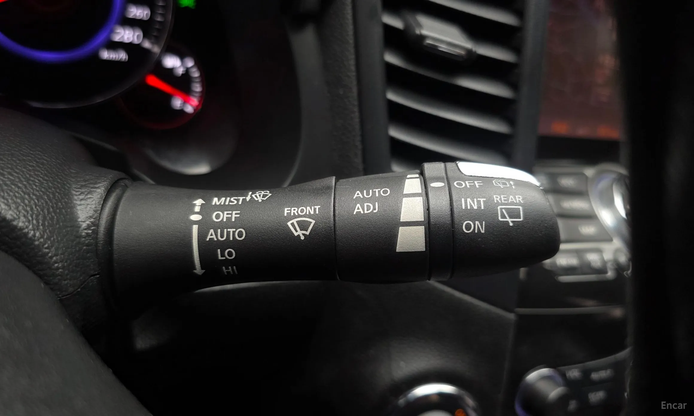 Infiniti FX35 превью 19