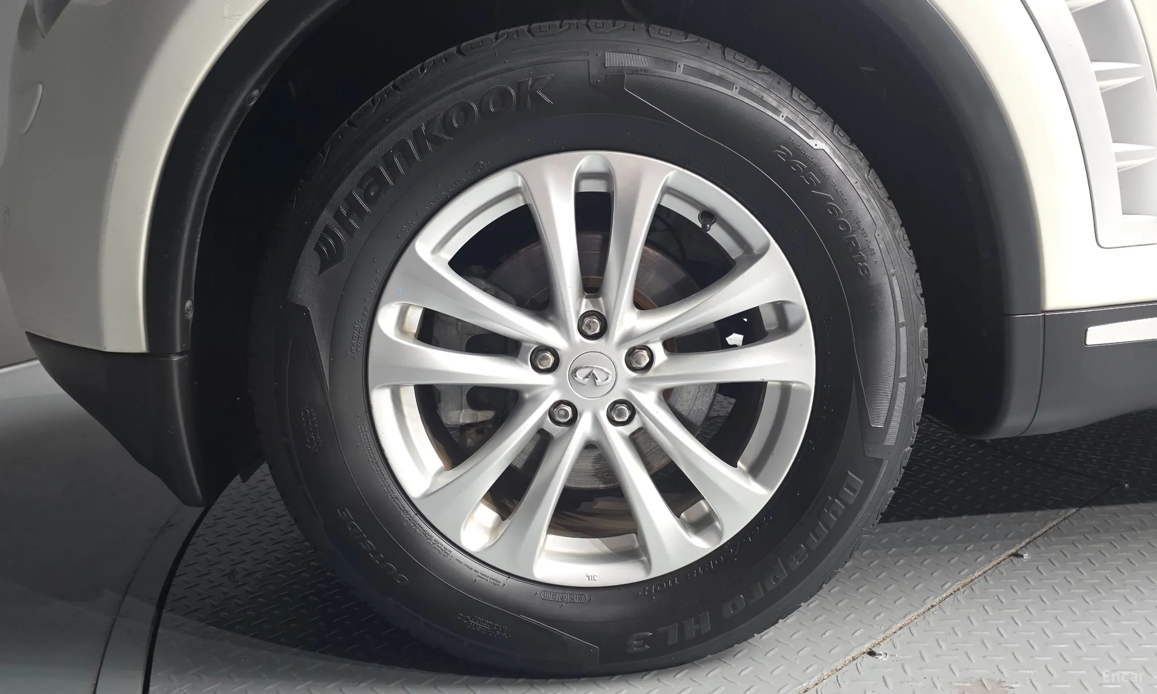 Infiniti FX35 превью 5