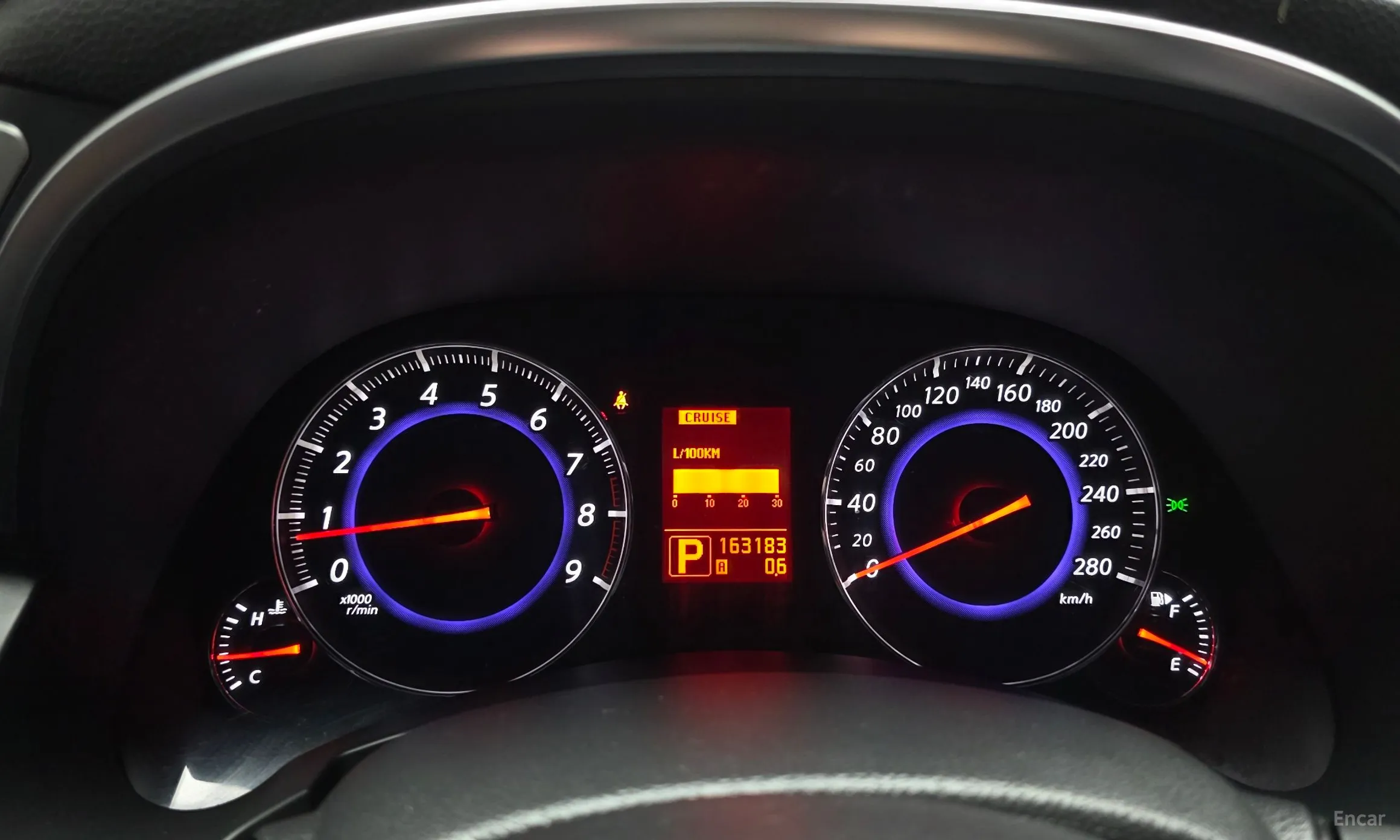Infiniti FX35 превью 8