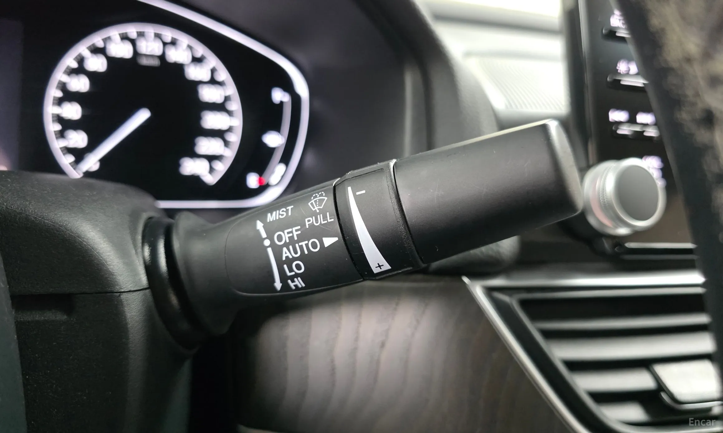 Honda Accord 10th Generation превью 19