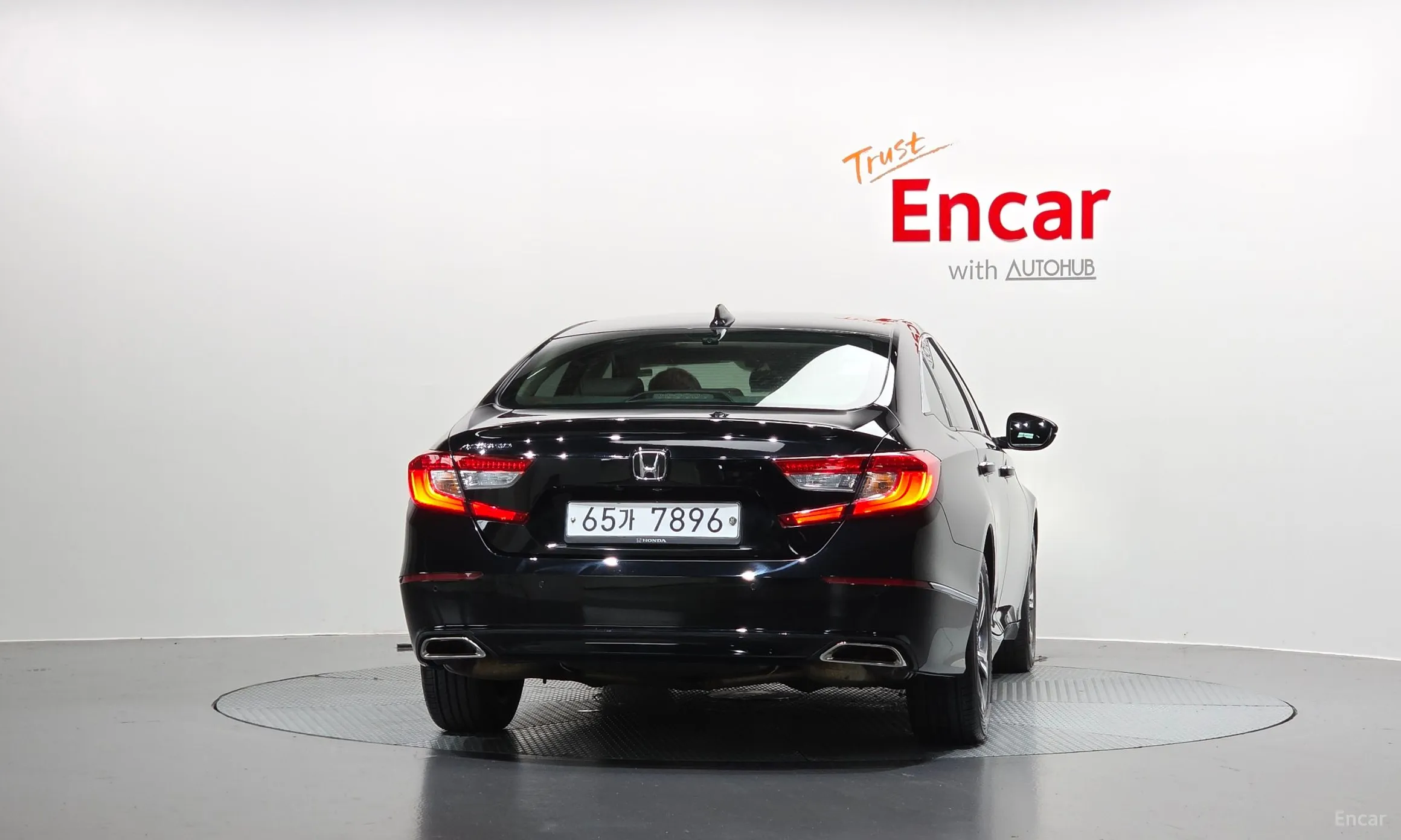Honda Accord 10th Generation превью 4