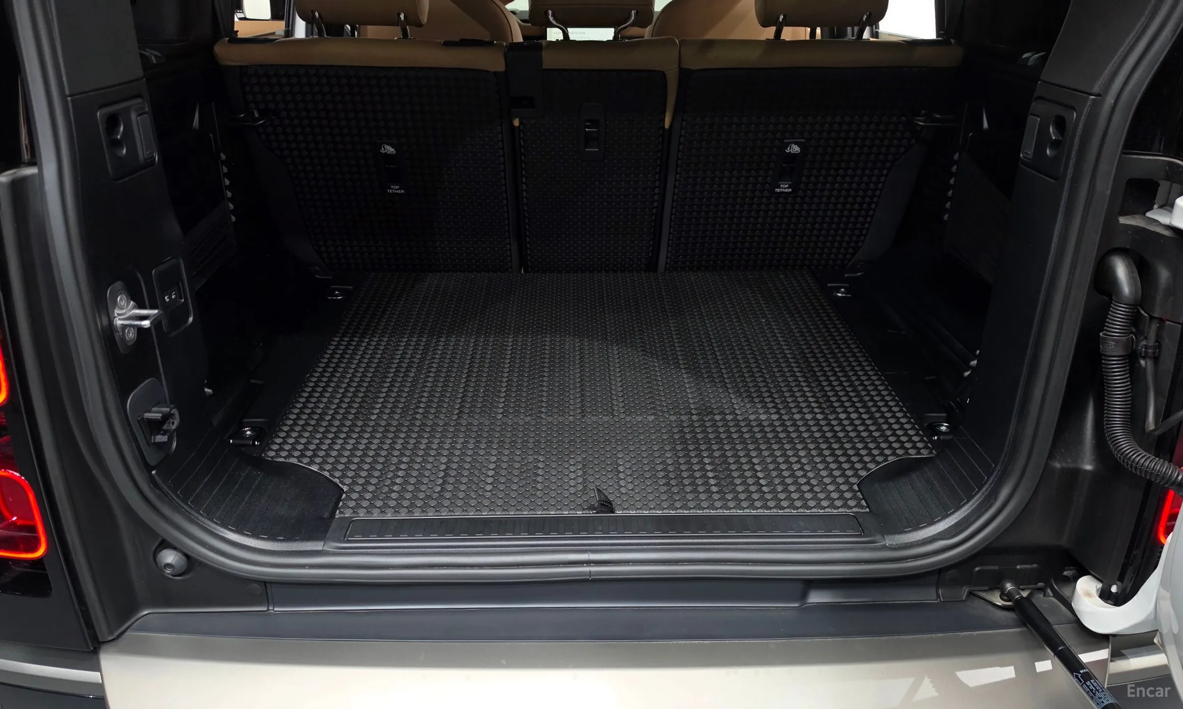 Land Rover Defender (L663) превью 19