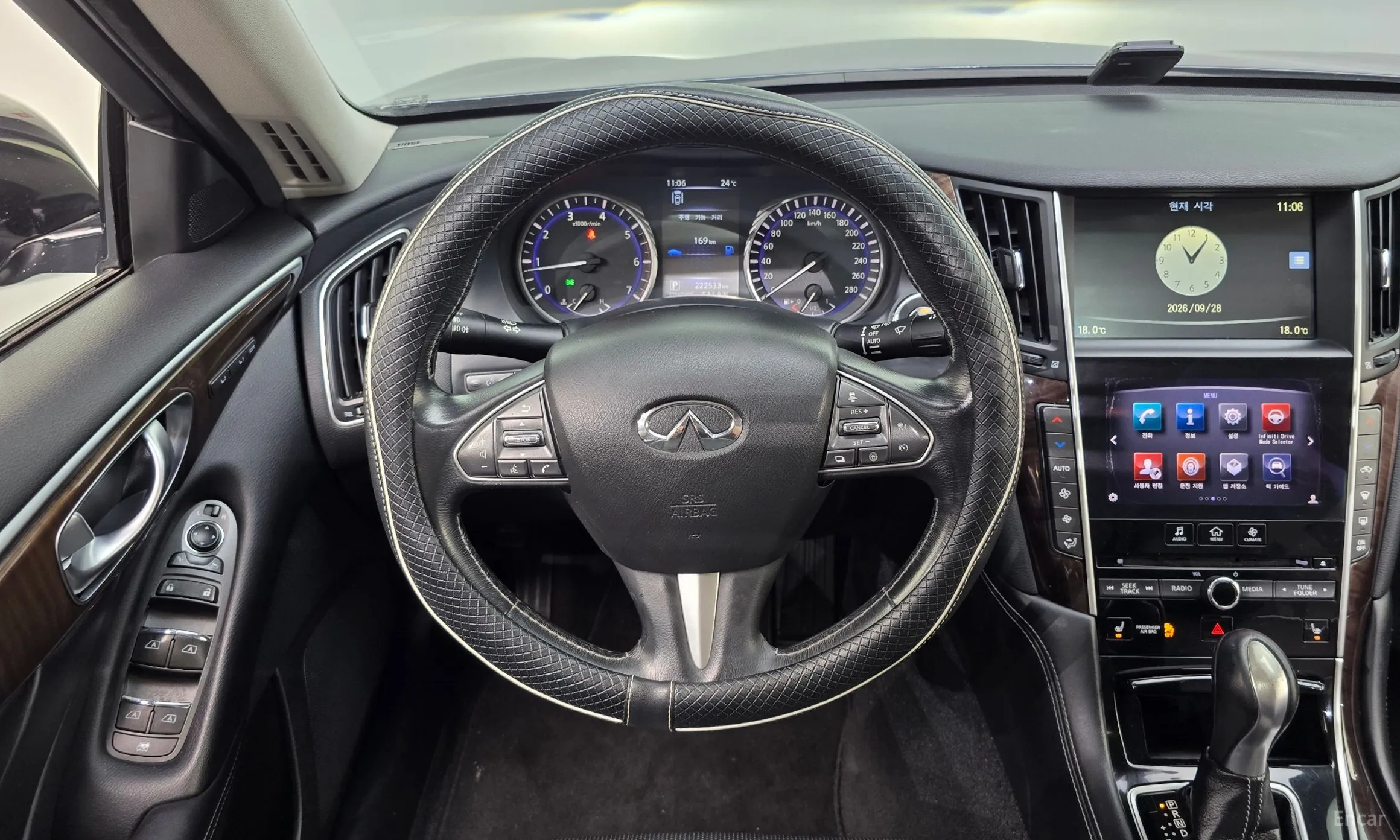 Infiniti Q50 превью 13