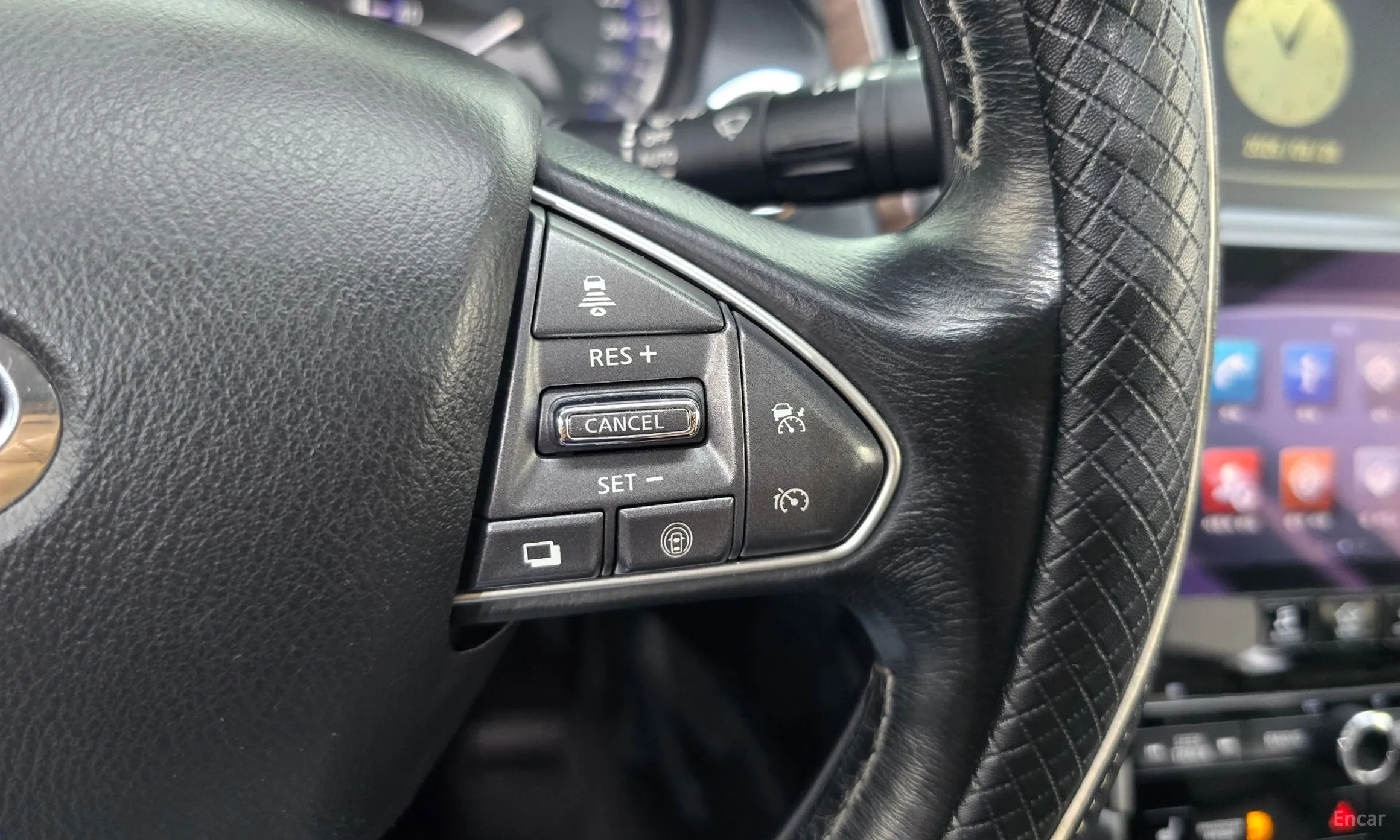 Infiniti Q50 превью 17