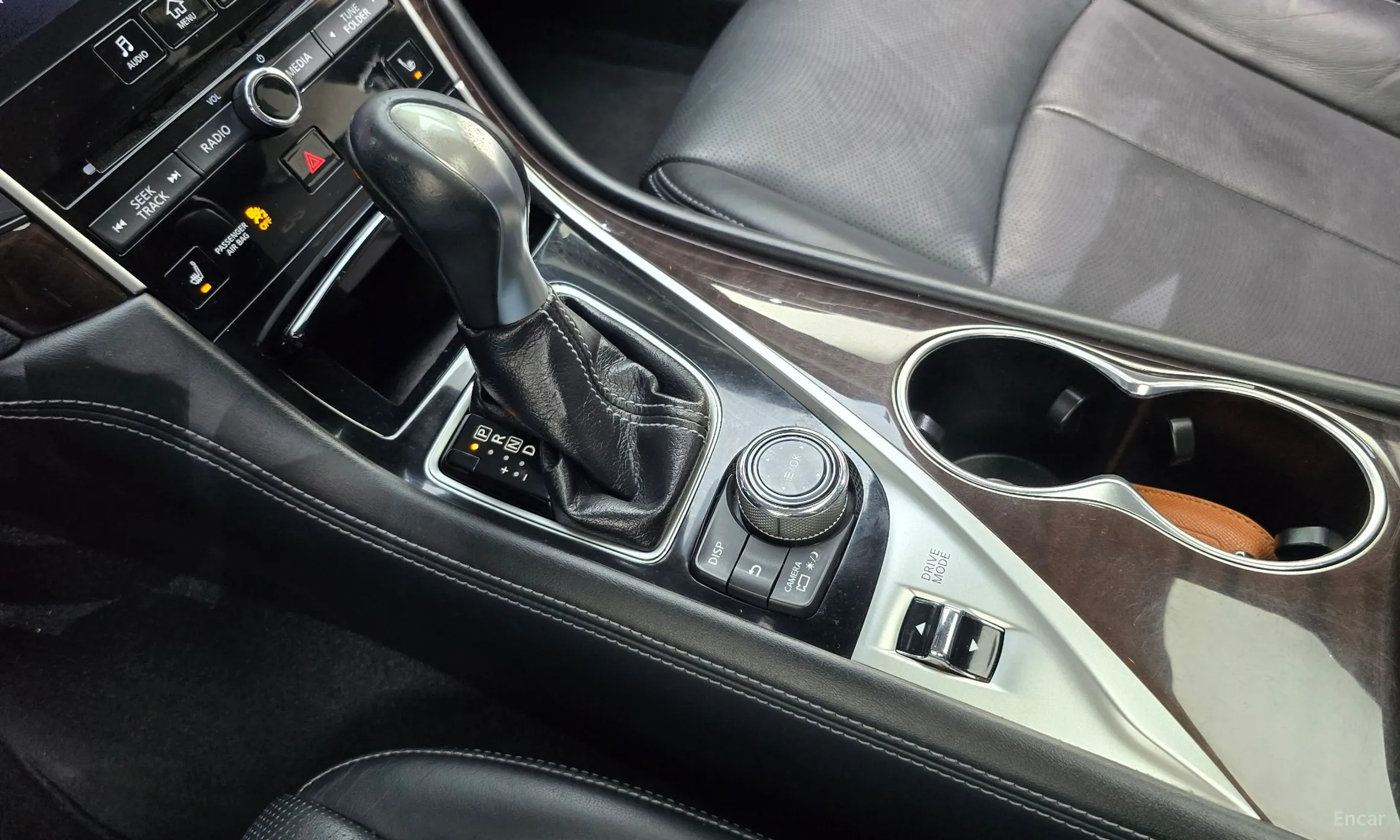 Infiniti Q50 превью 9