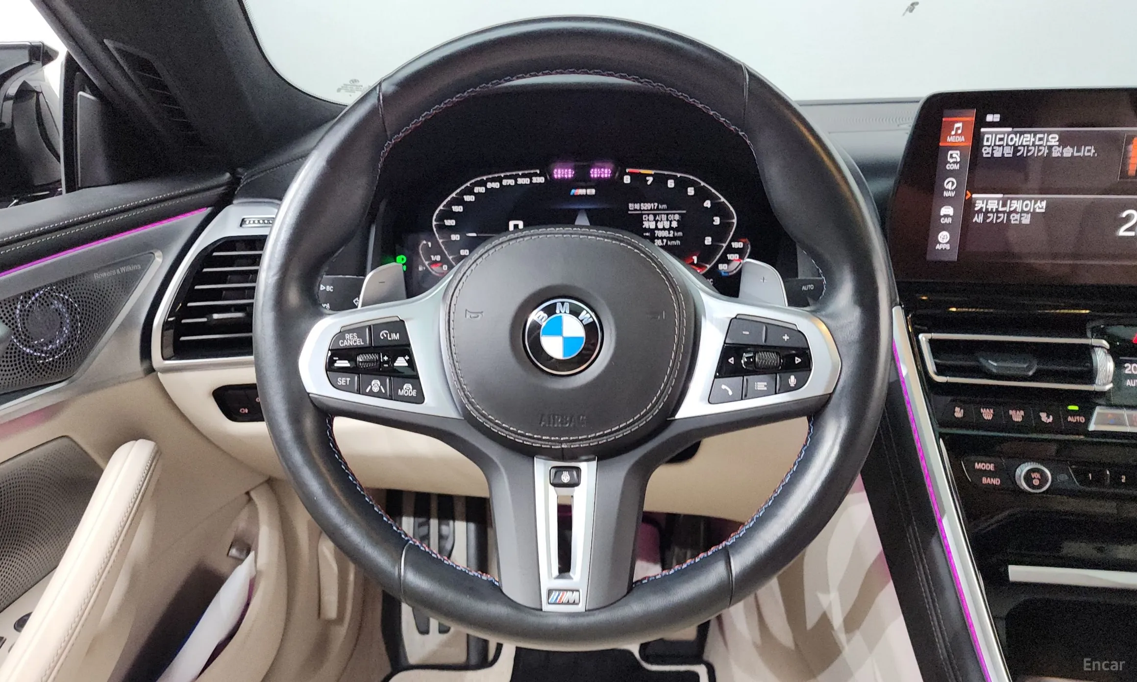 BMW 8-series (G15) превью 14