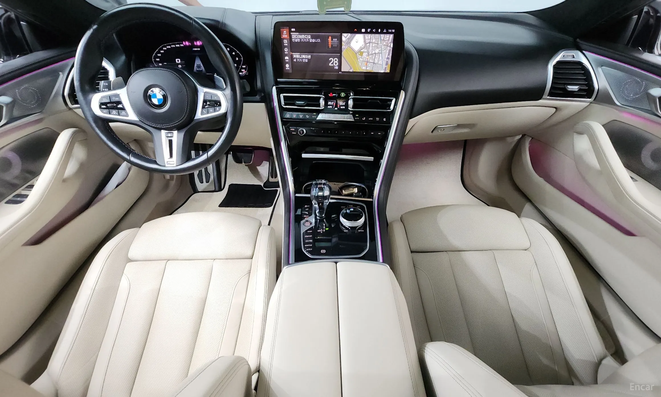 BMW 8-series (G15) превью 7