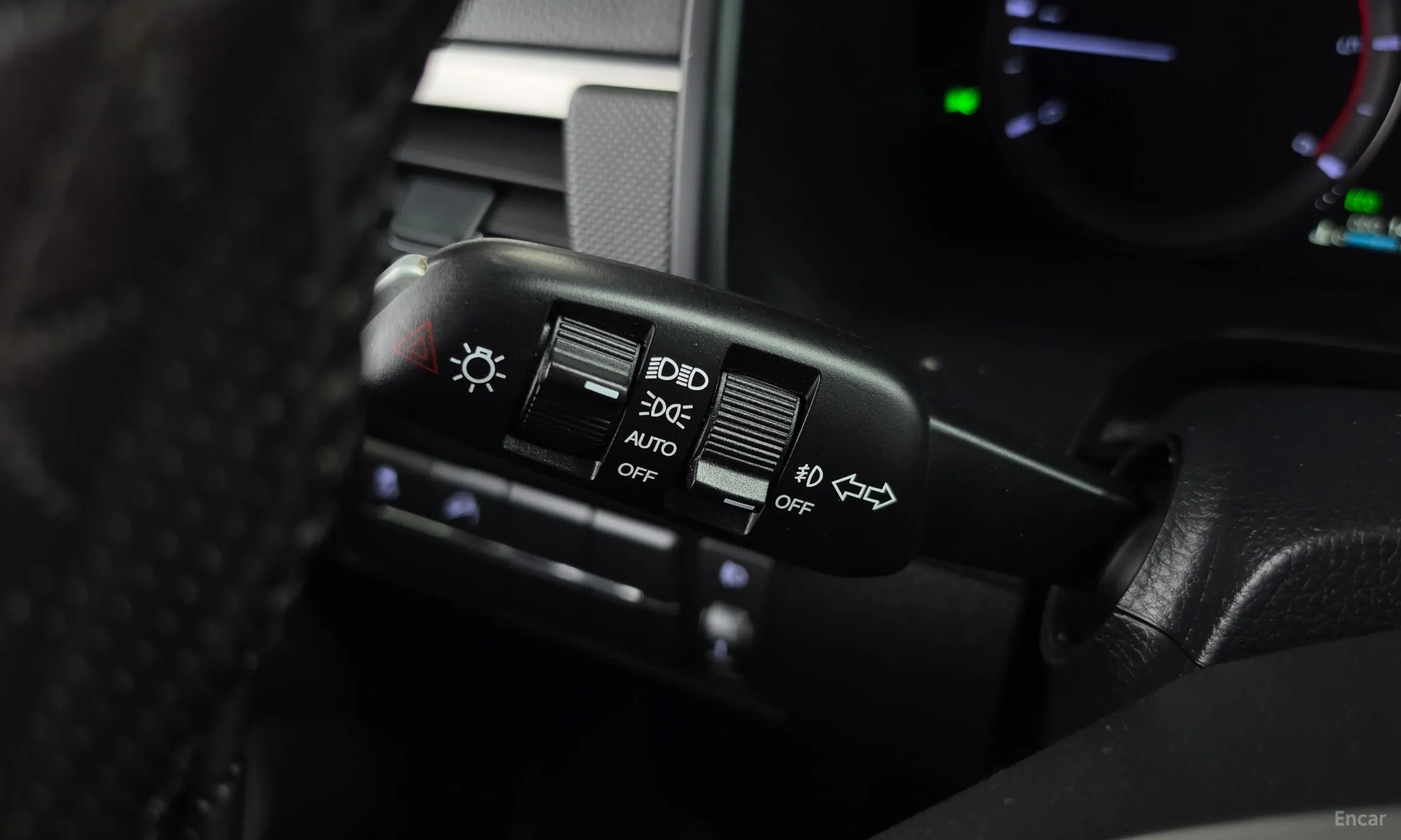 KG Mobility (SsangYong) Rexton Sports превью 16
