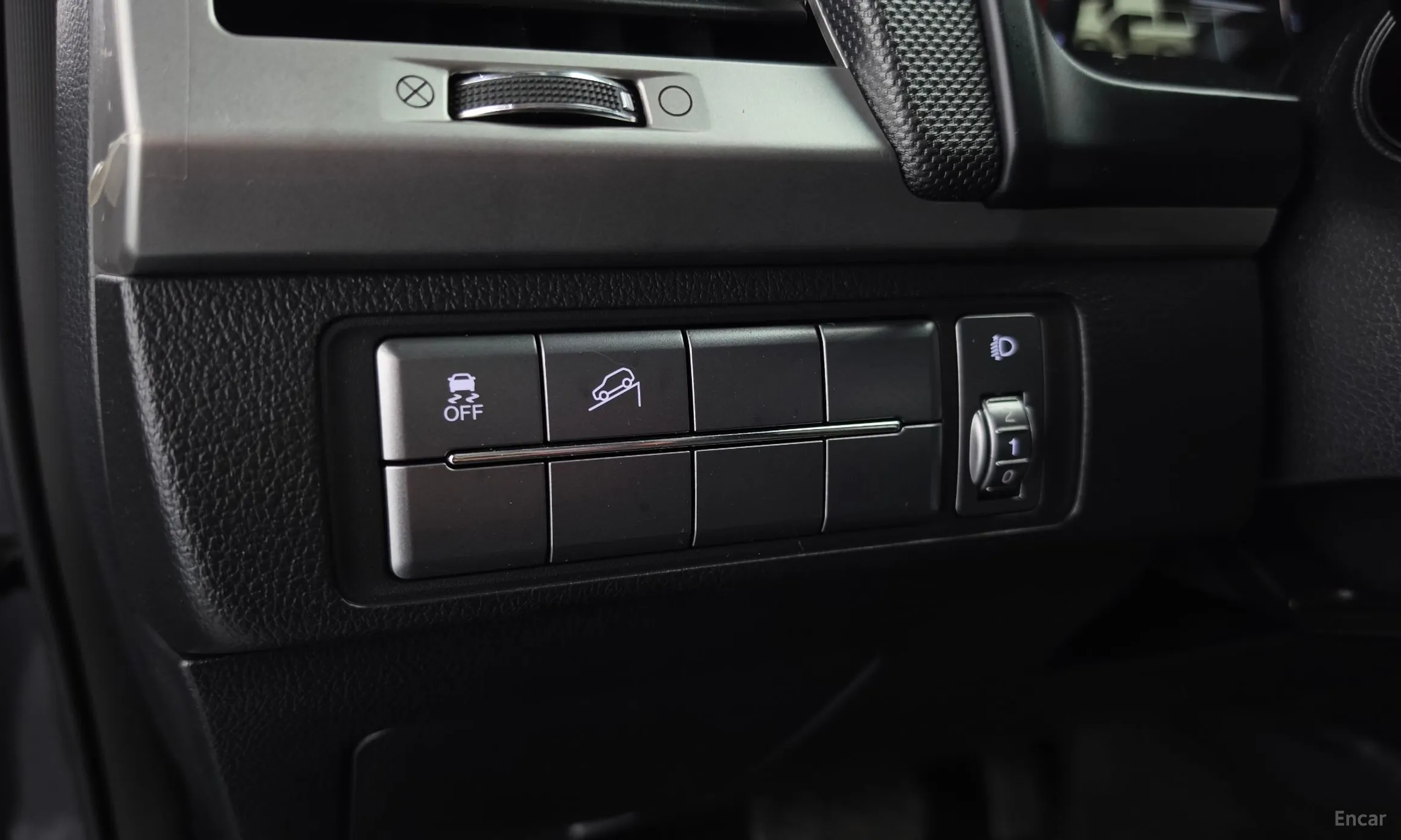 KG Mobility (SsangYong) Rexton Sports превью 18