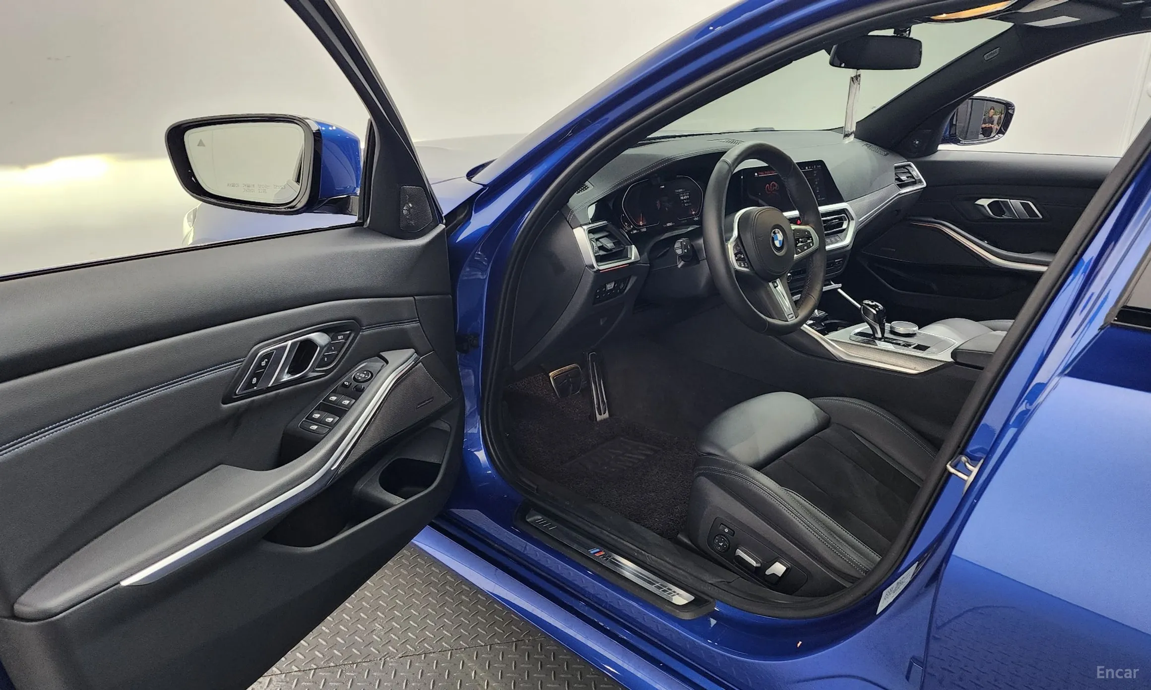 BMW 3 Series (G20) превью 10