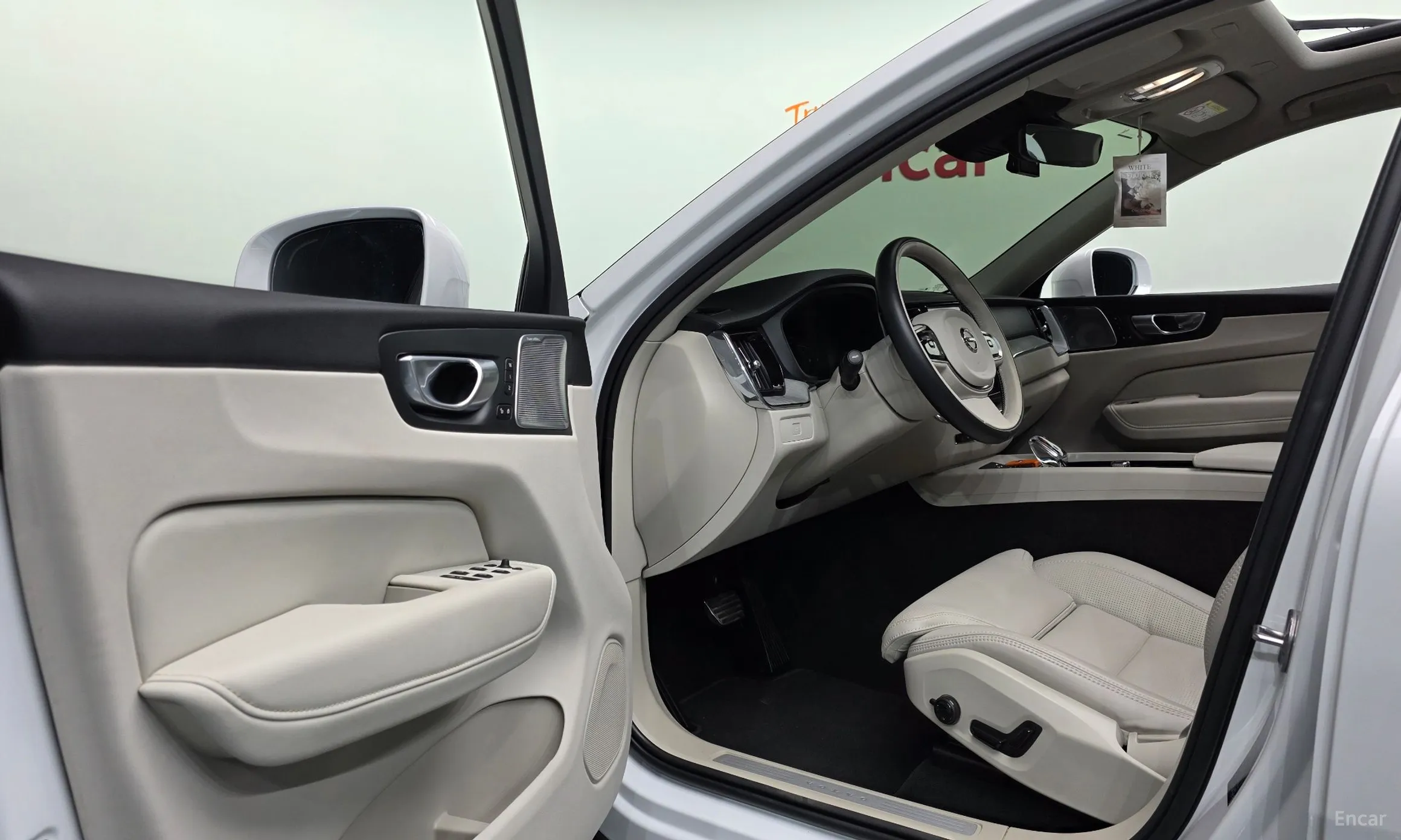 Volvo XC60 Gen 2 превью 10