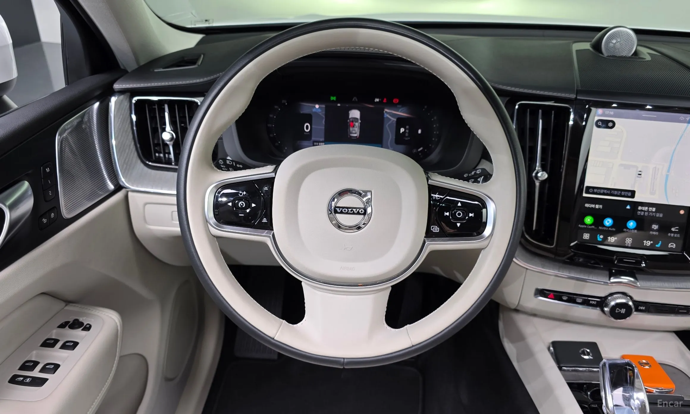 Volvo XC60 Gen 2 превью 13