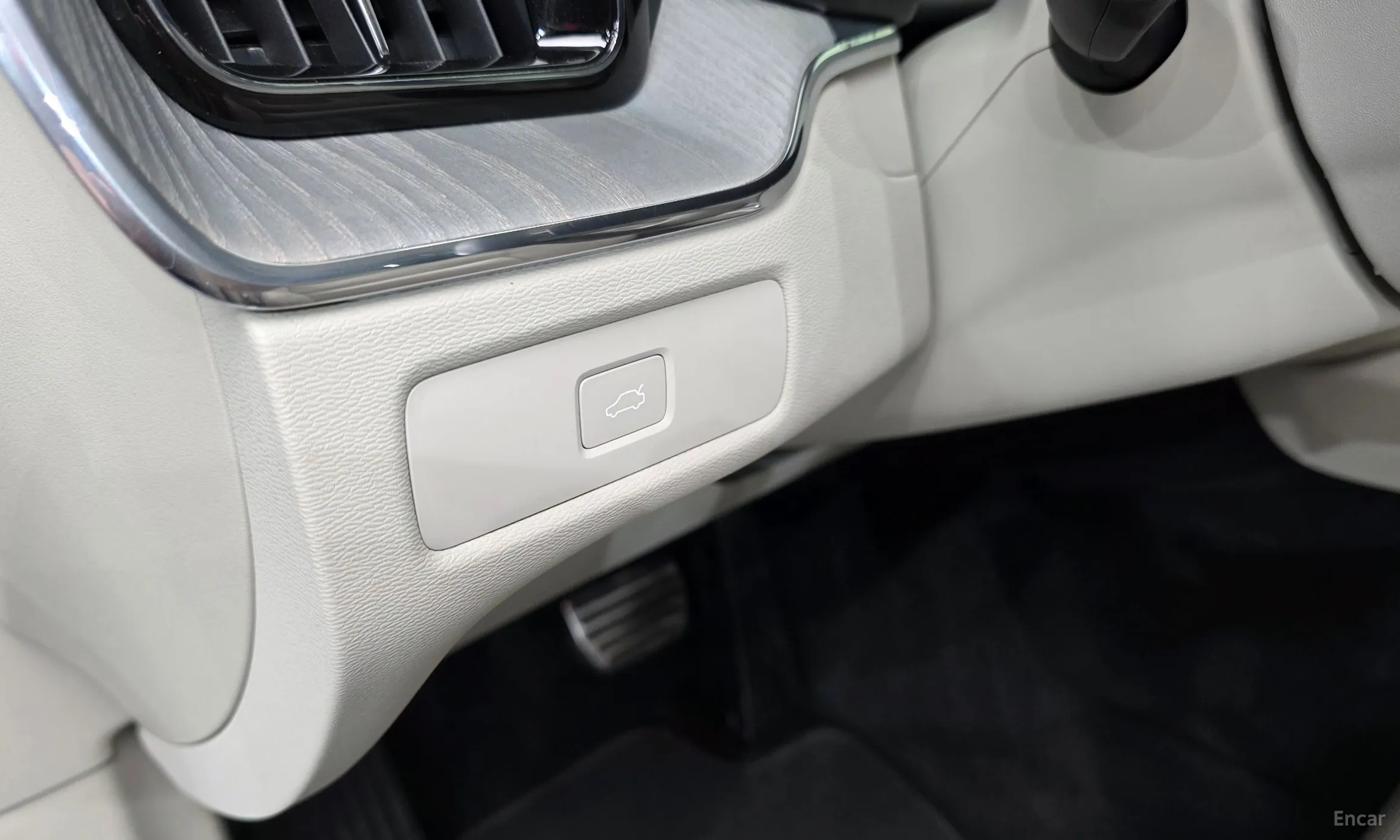 Volvo XC60 Gen 2 превью 19