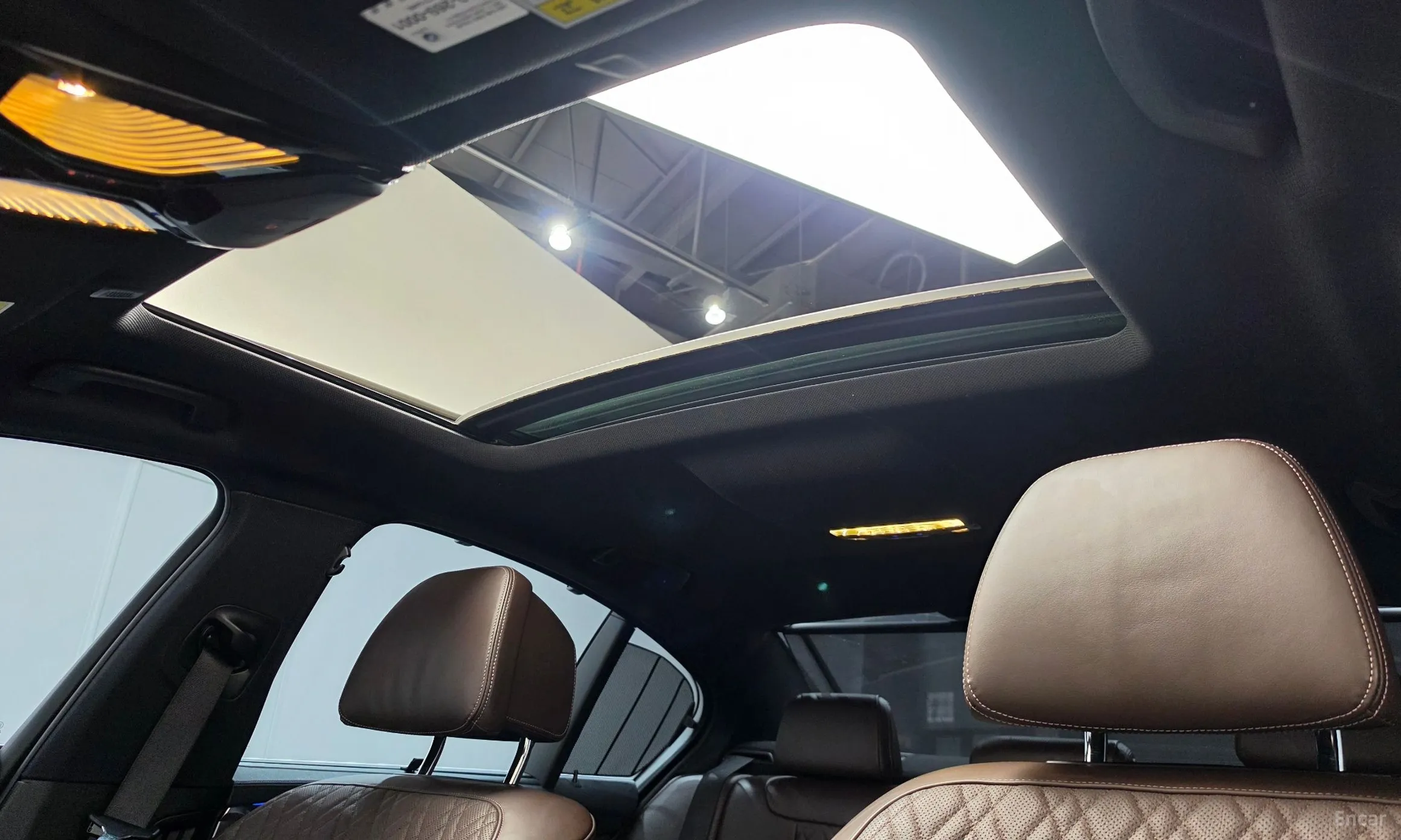 BMW 5 Series (G30) превью 16