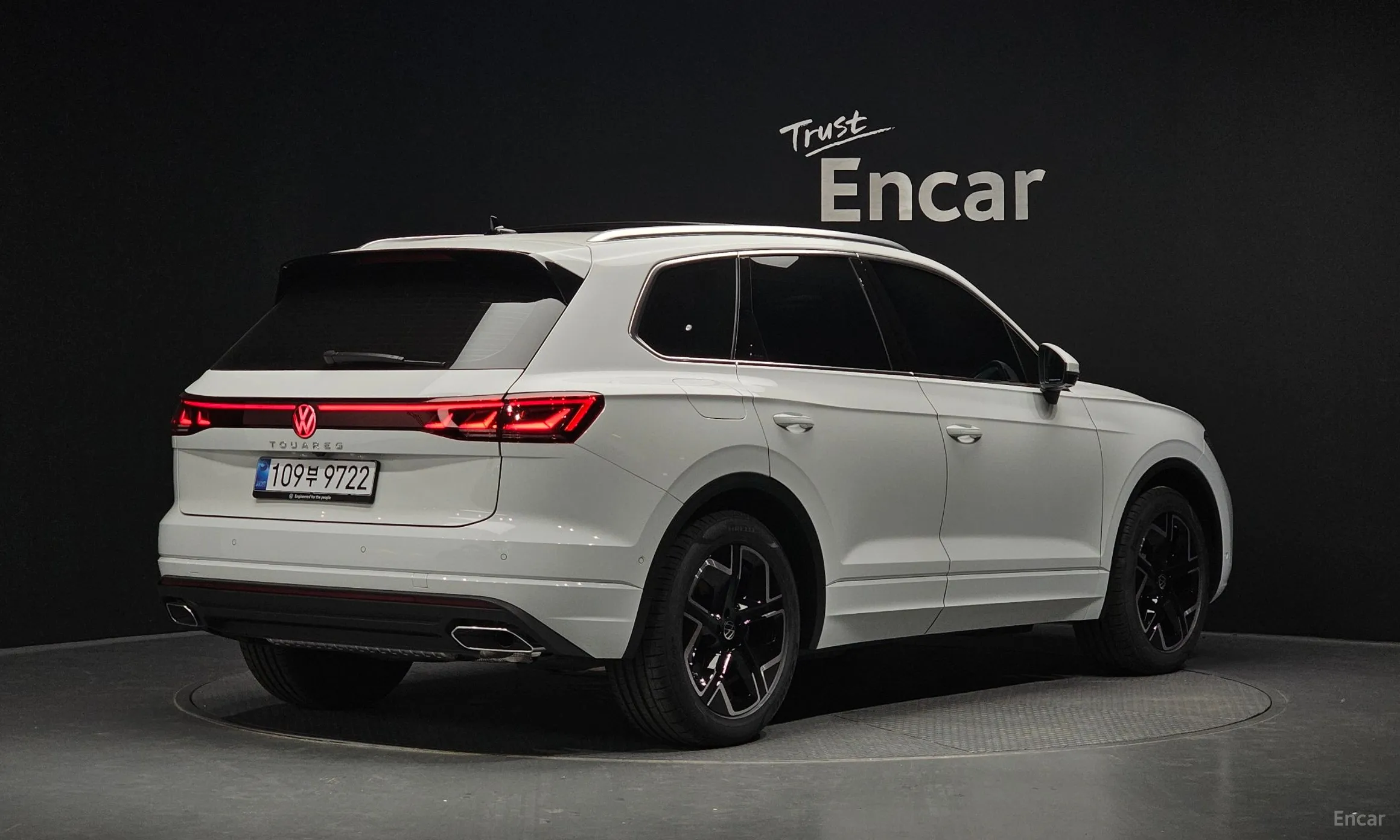 Volkswagen Touareg 3rd Generation превью 2
