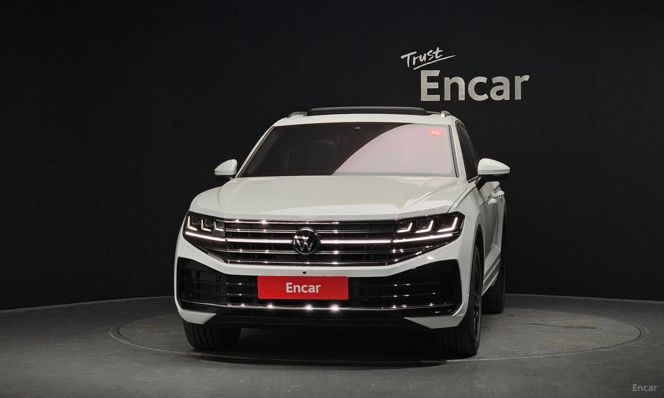 Volkswagen Touareg 3rd Generation превью 3