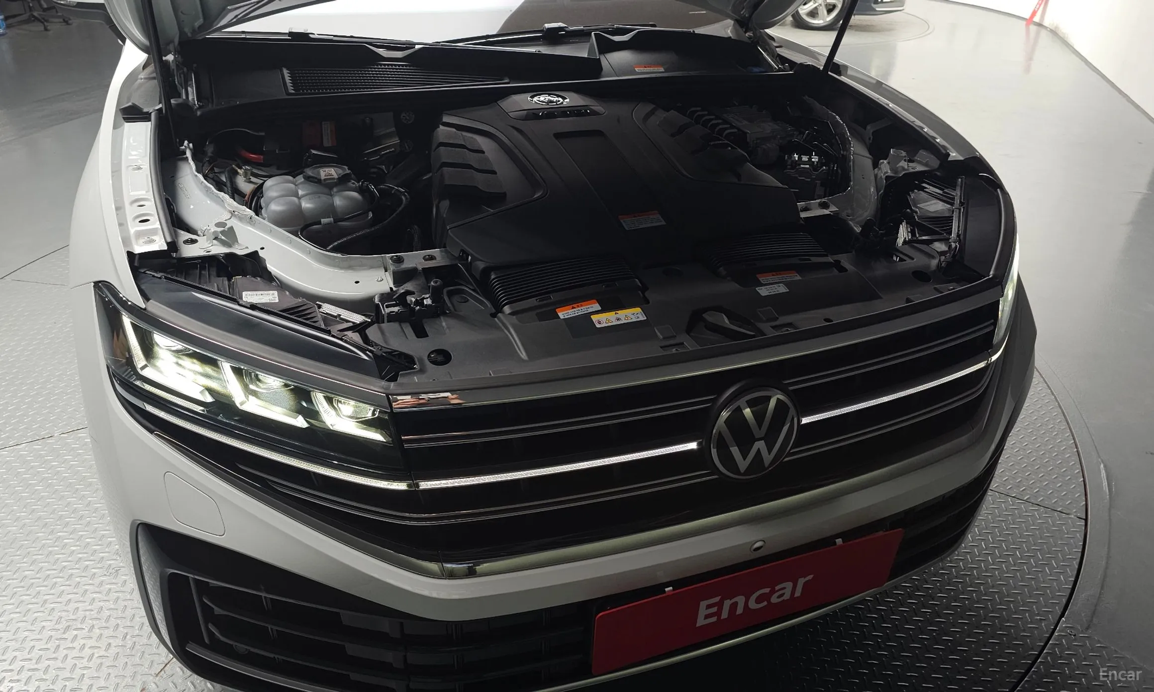 Volkswagen Touareg 3rd Generation превью 6