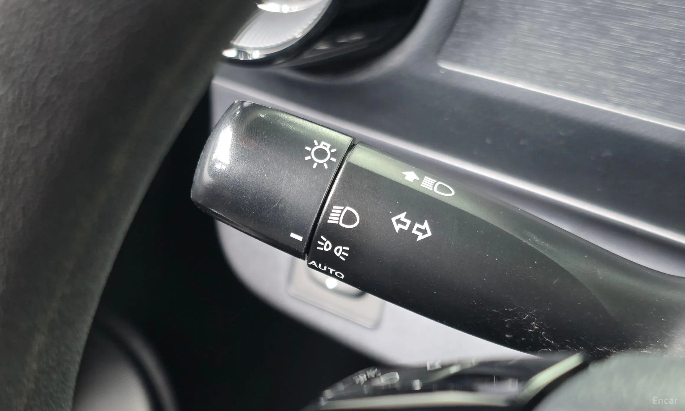 Toyota Prius C превью 18