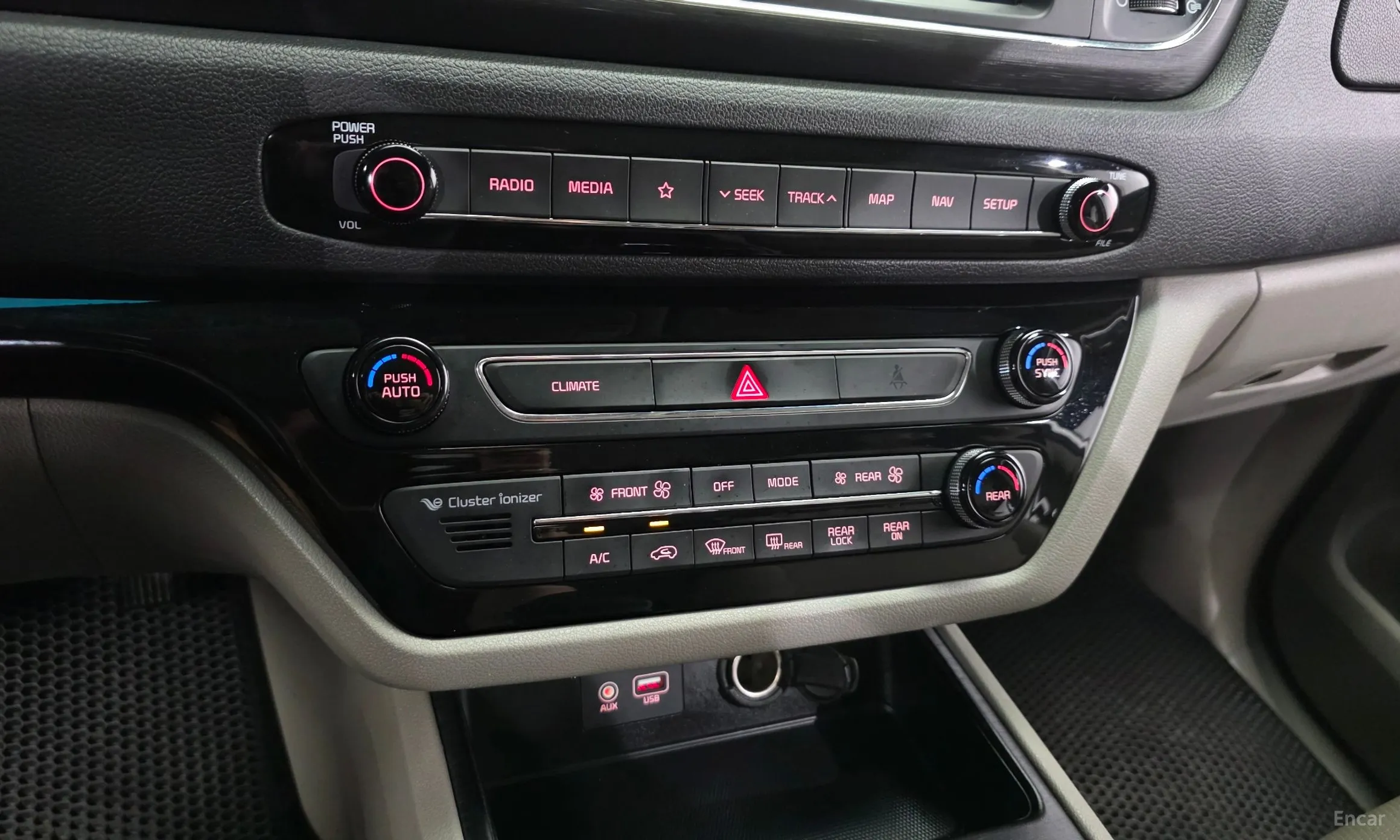 Kia Carnival превью 16