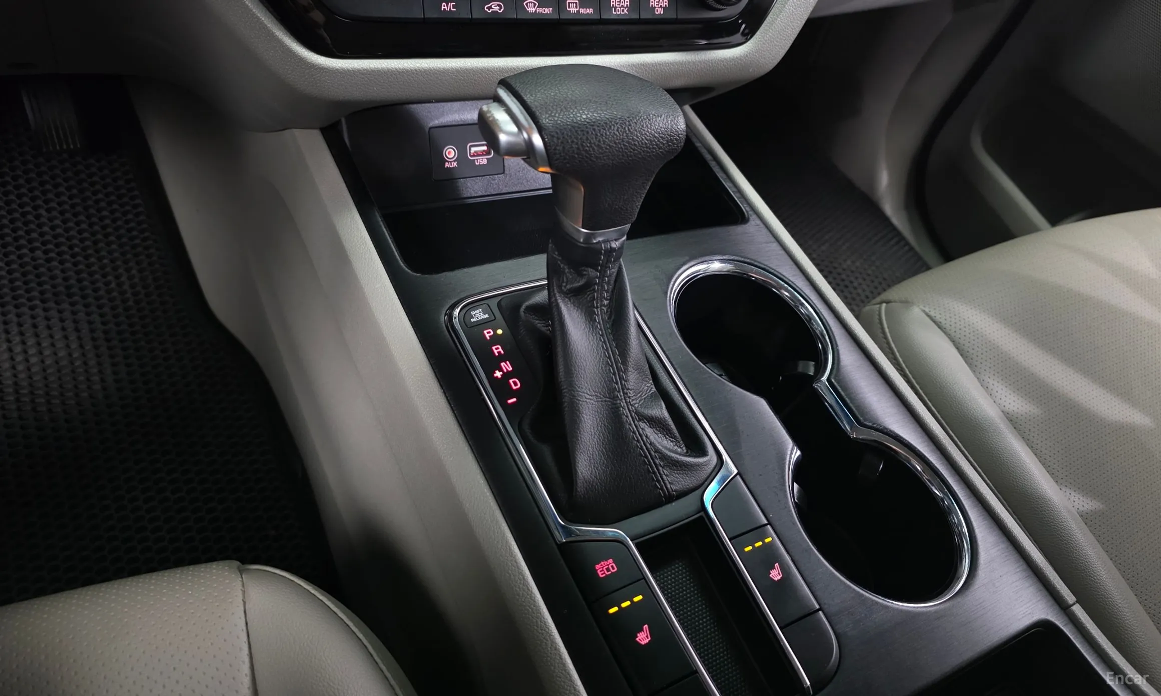 Kia Carnival превью 9