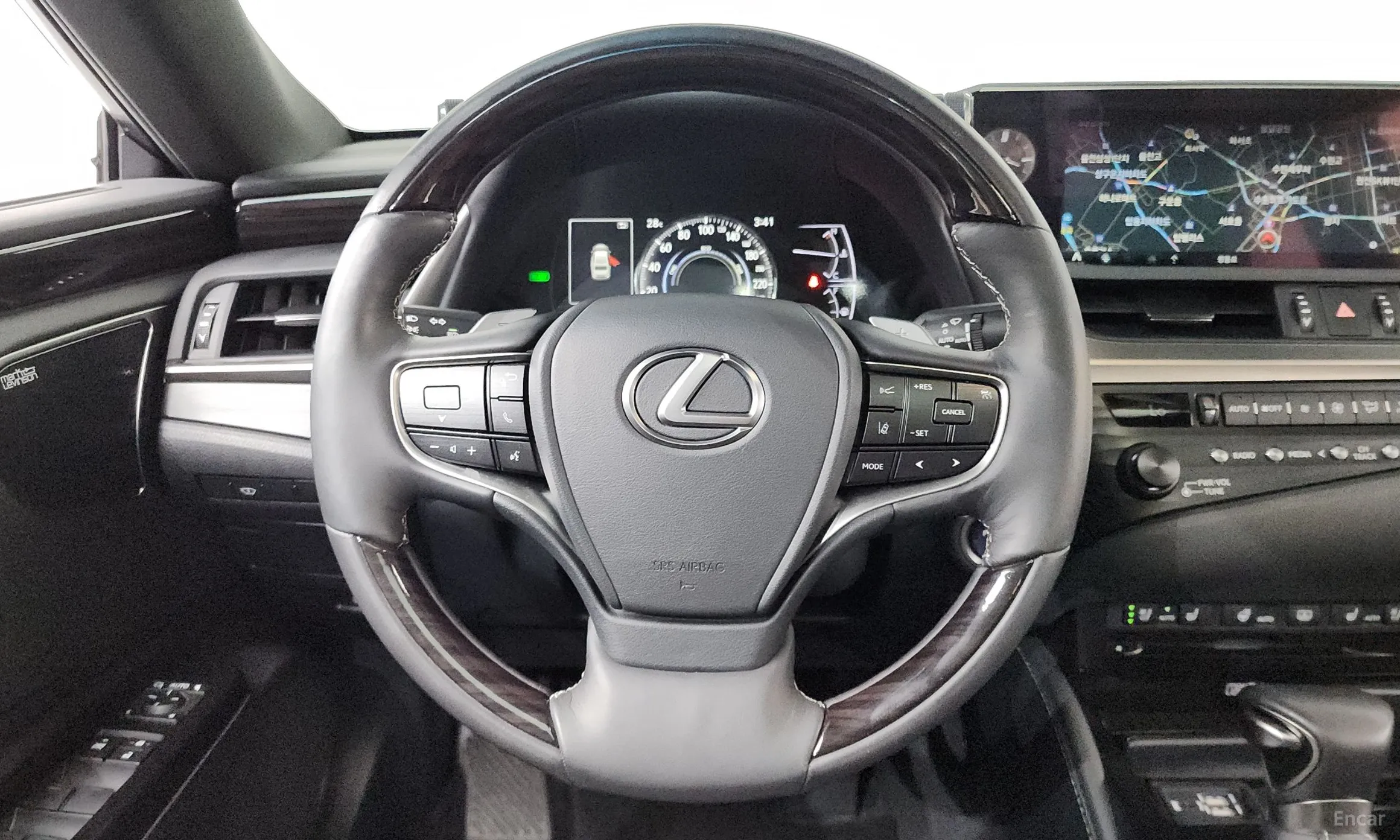 Lexus ES300h 7th Generation превью 13