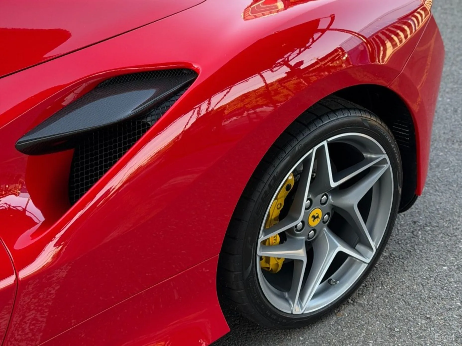 Ferrari F8 Spider превью 10