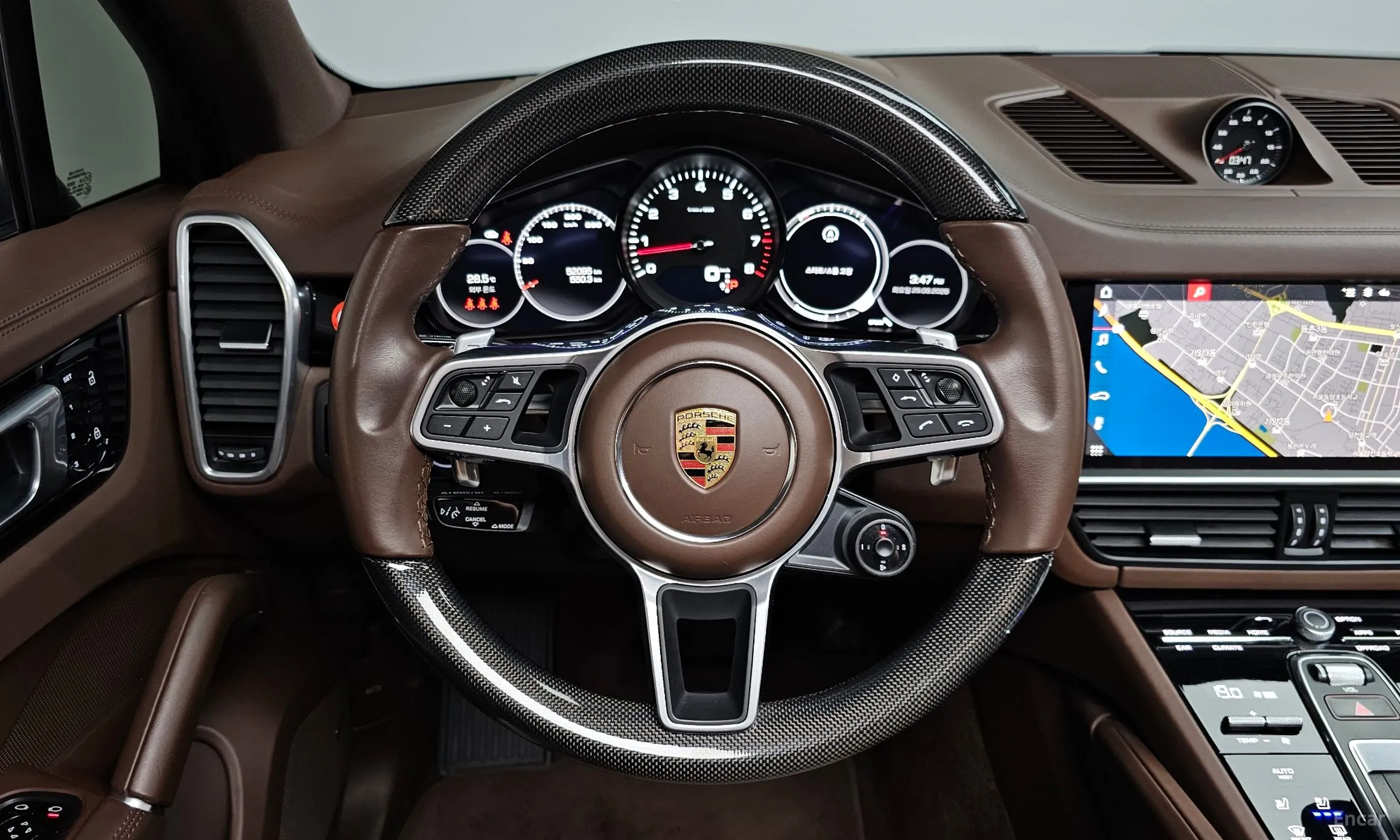Porsche Cayenne (PO536) превью 13