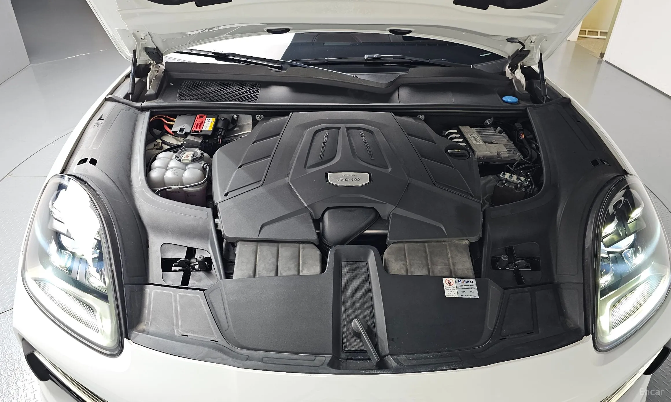 Porsche Cayenne (PO536) превью 6