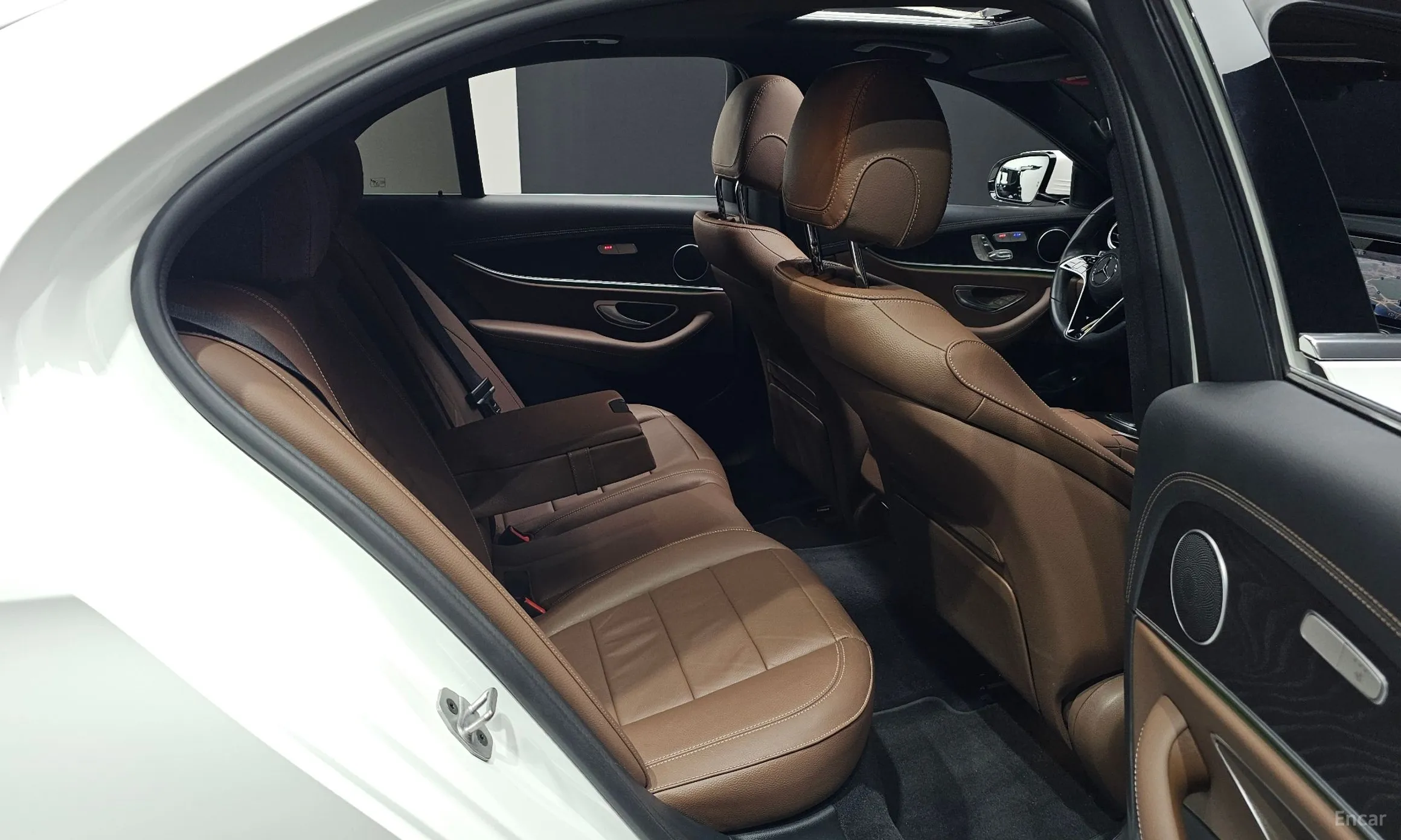 Mercedes Benz E-Class W213 превью 11