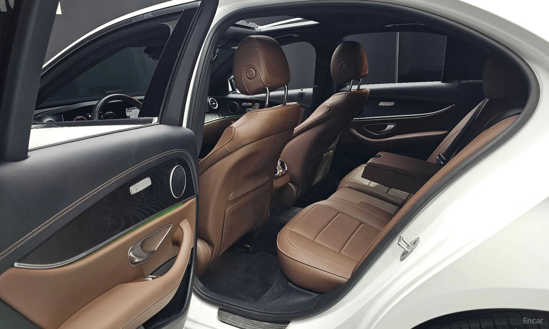 Mercedes Benz E-Class W213 превью 12