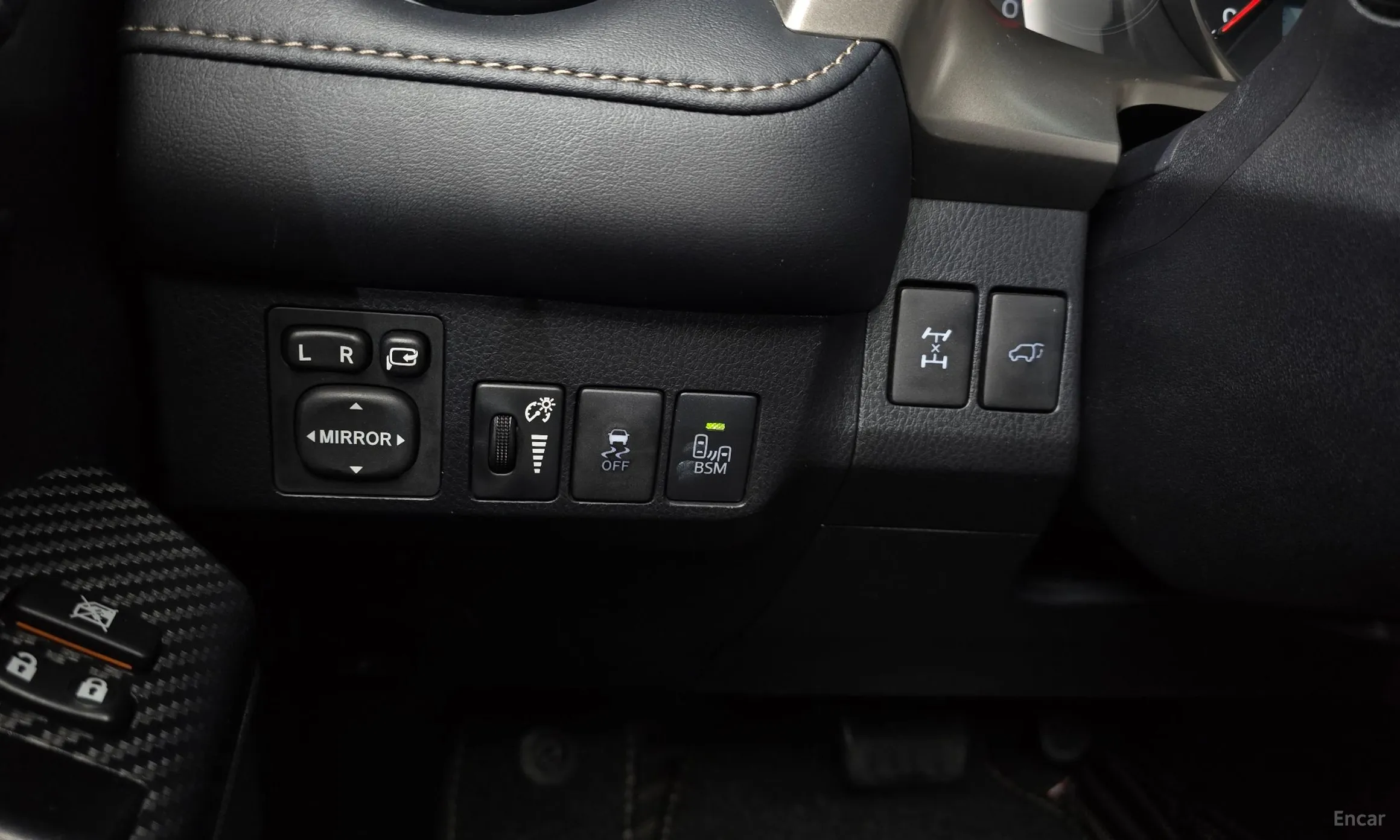 Toyota RAV4 превью 17