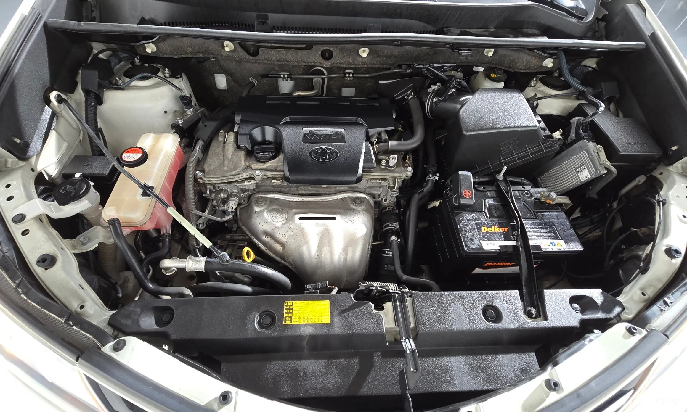 Toyota RAV4 превью 6