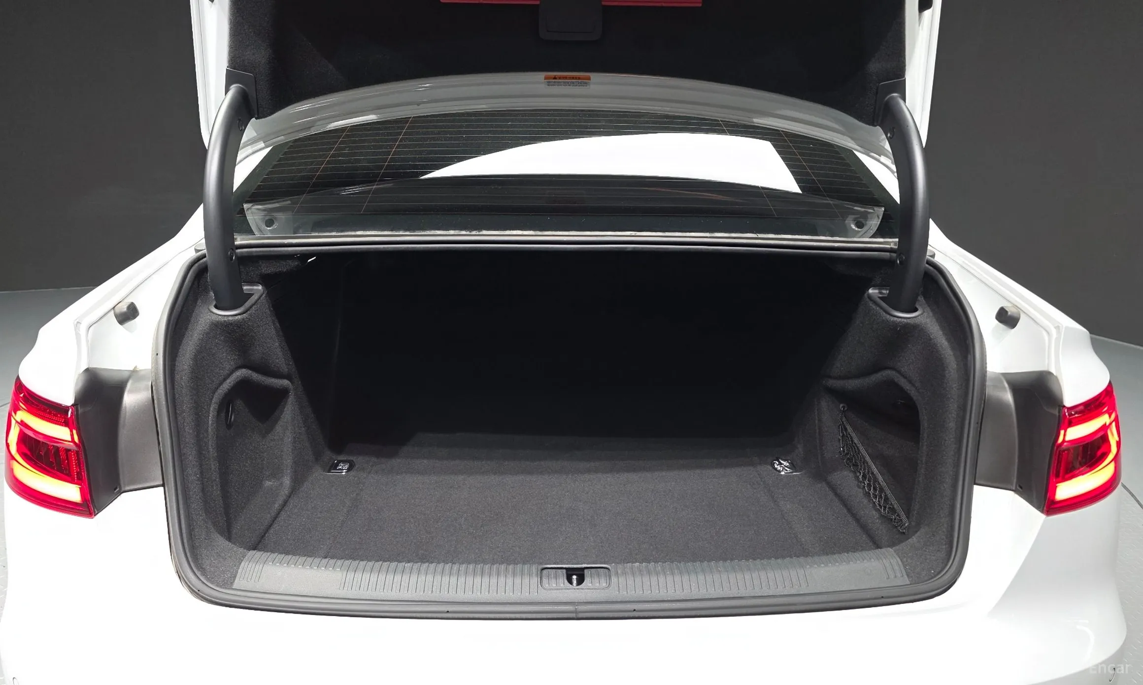 Audi A4 (B9) превью 20