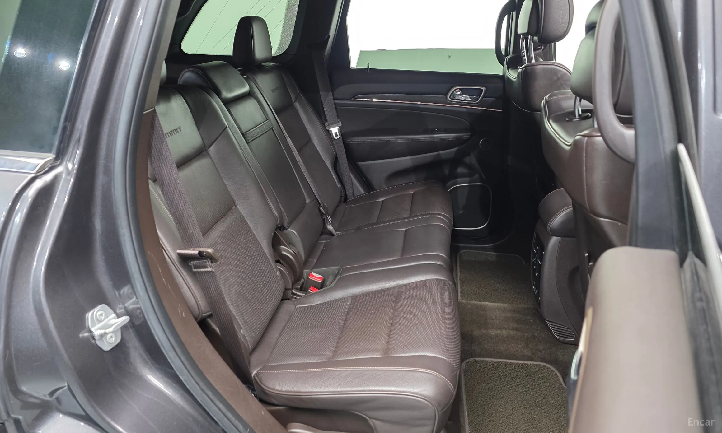 Jeep Grand Cherokee превью 12