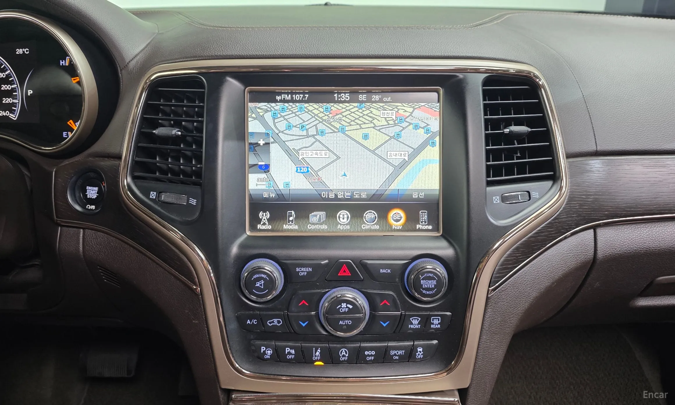 Jeep Grand Cherokee превью 14