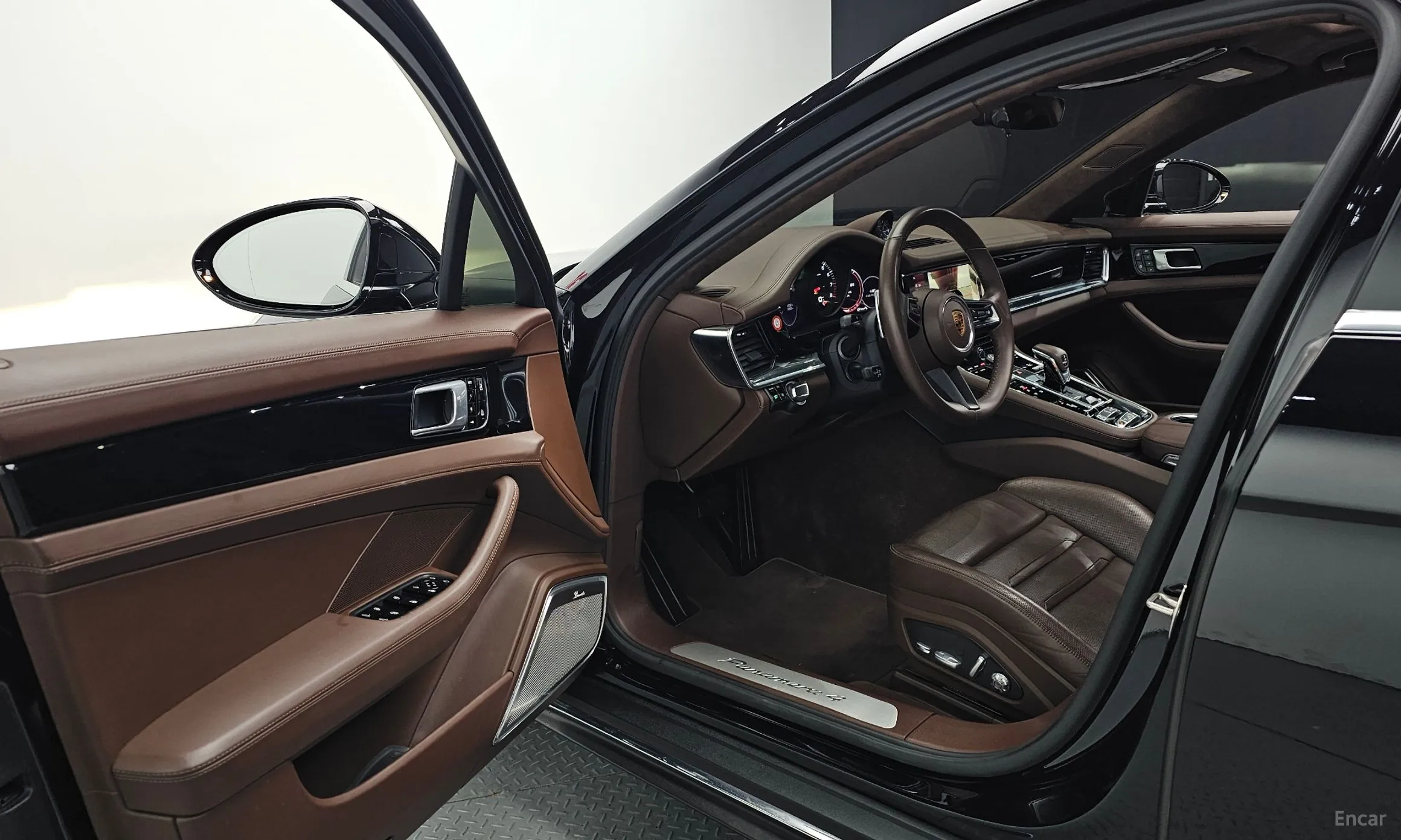 Porsche Panamera (971) превью 10