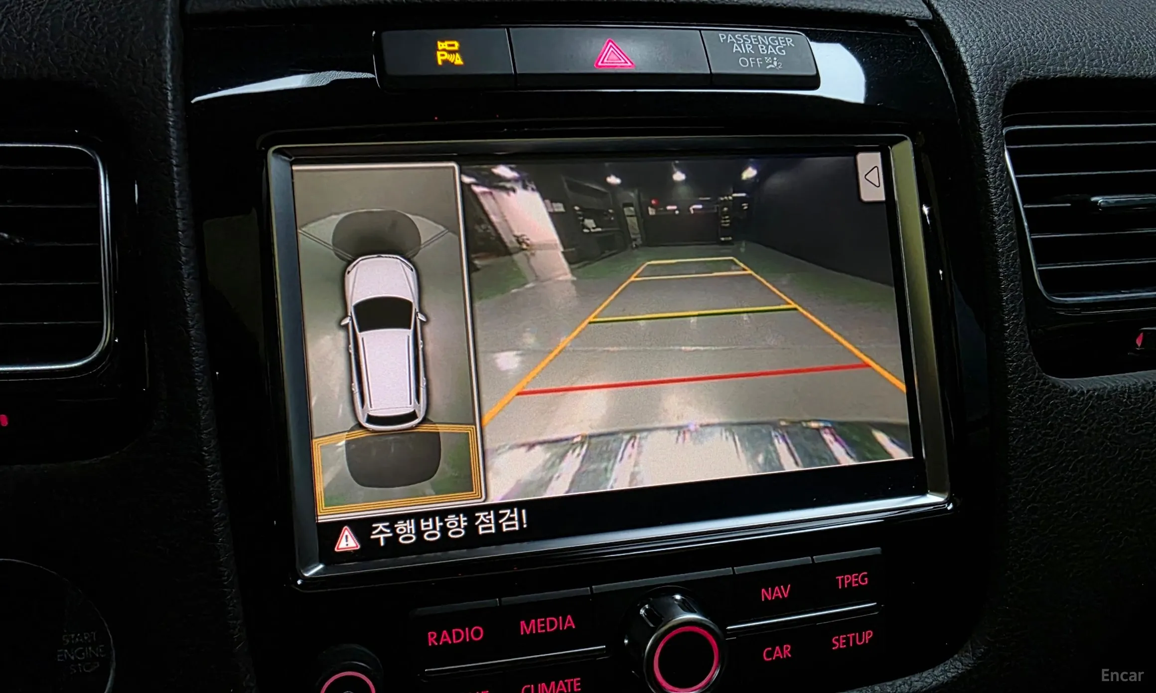 Volkswagen New Touareg превью 15