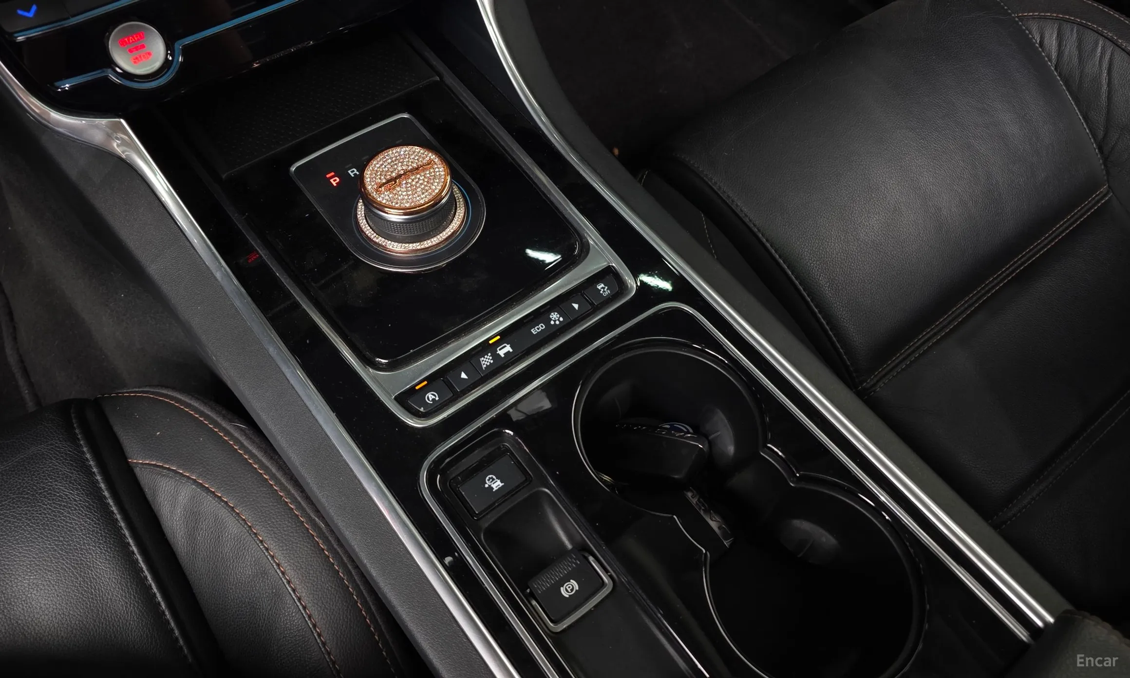 Jaguar XE превью 9