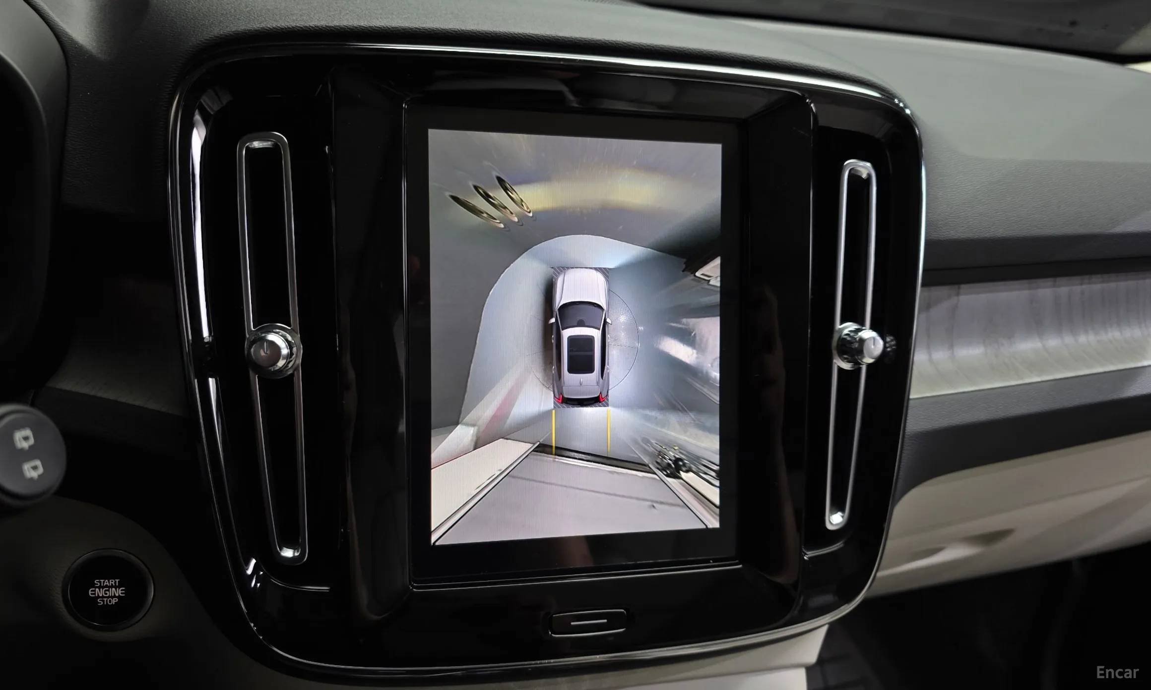 Volvo XC40 превью 15