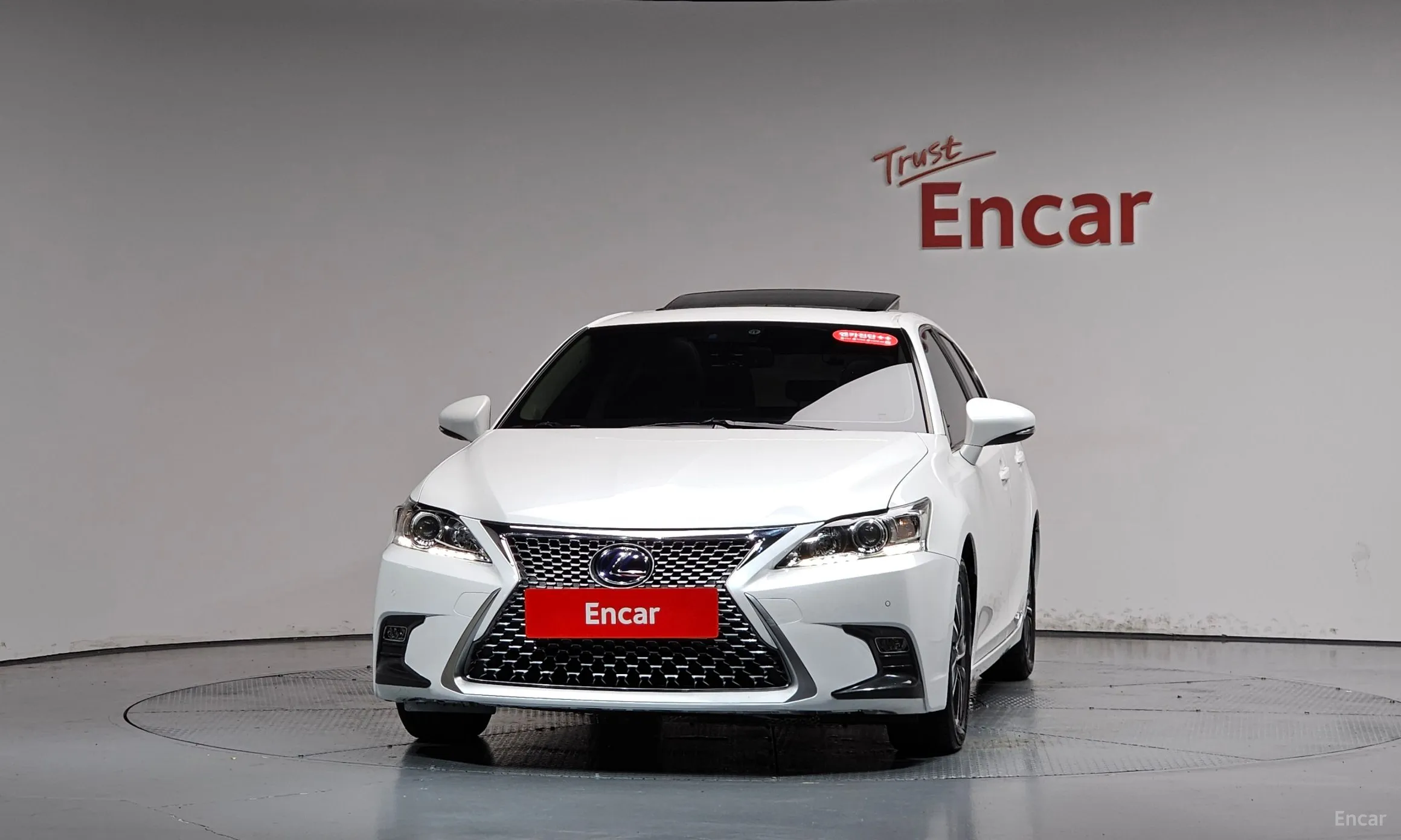 Lexus CT200h превью 3