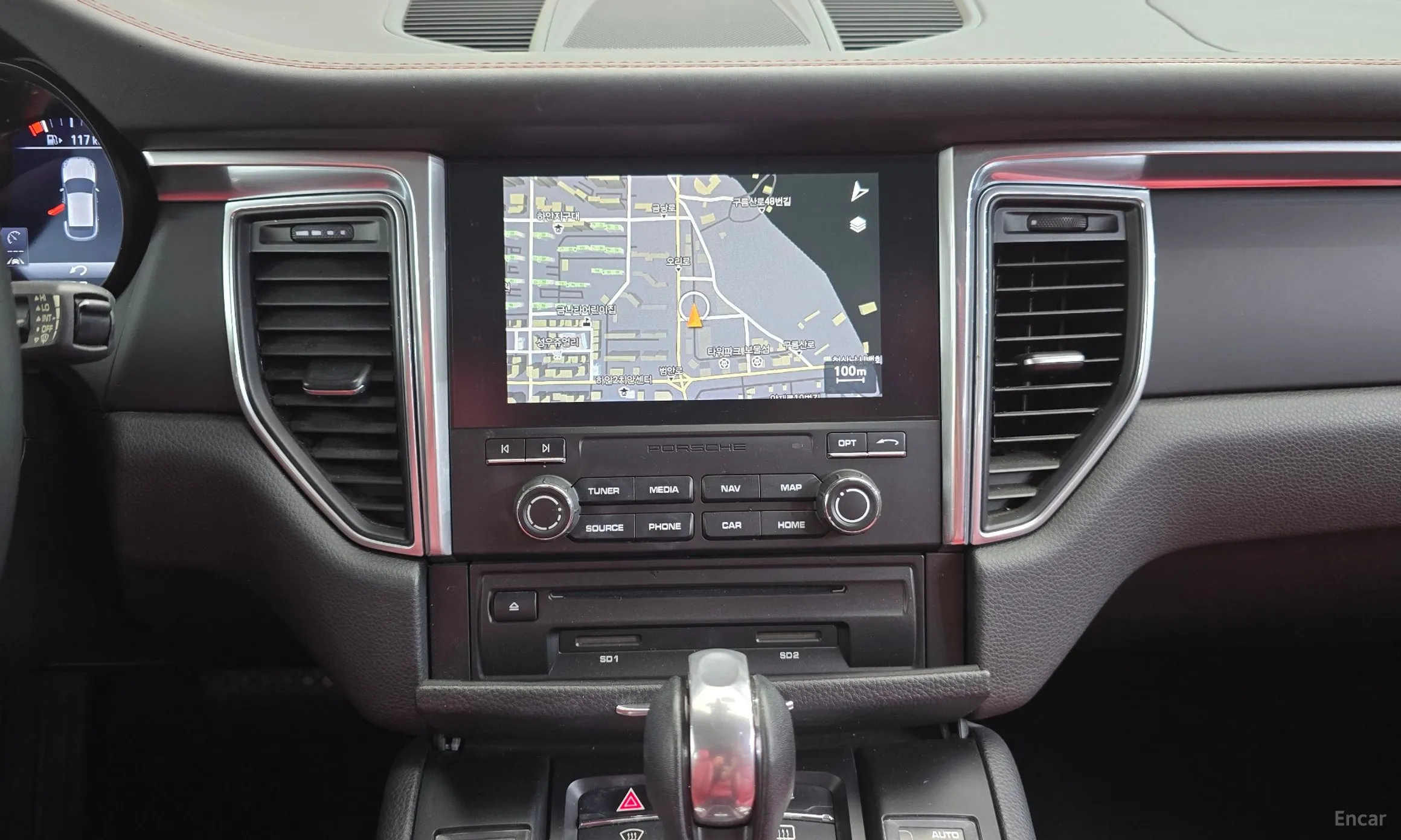 Porsche Macan превью 13