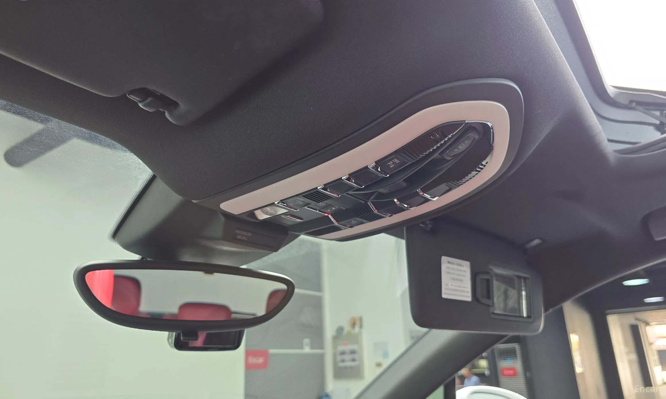 Porsche Macan превью 18