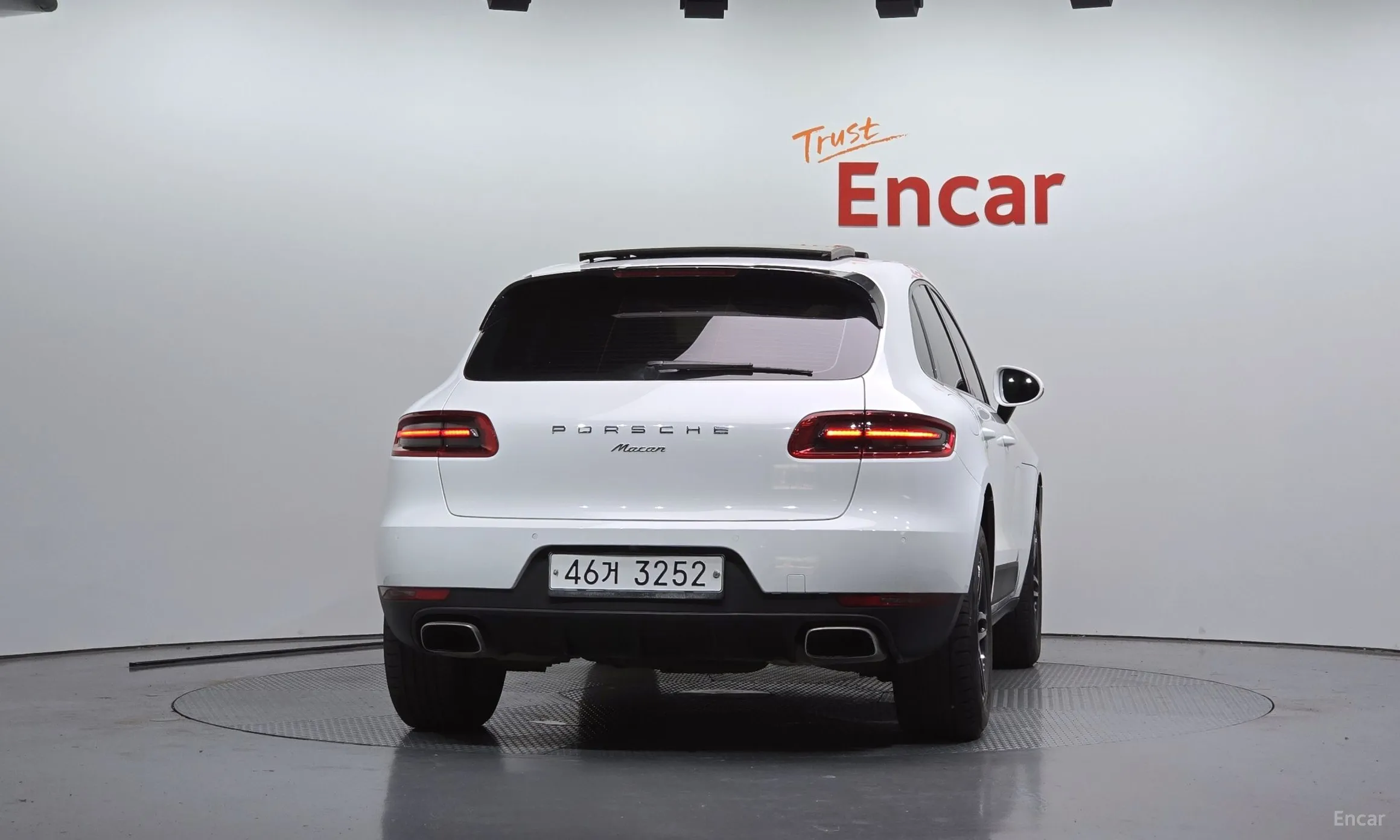Porsche Macan превью 4